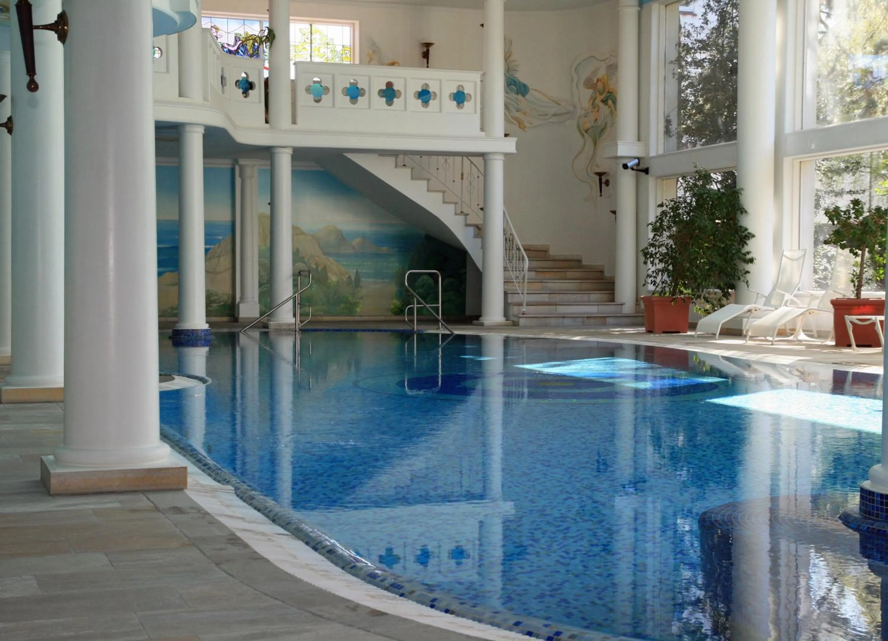 Swimming pool in Hotel Altes Gymnasium