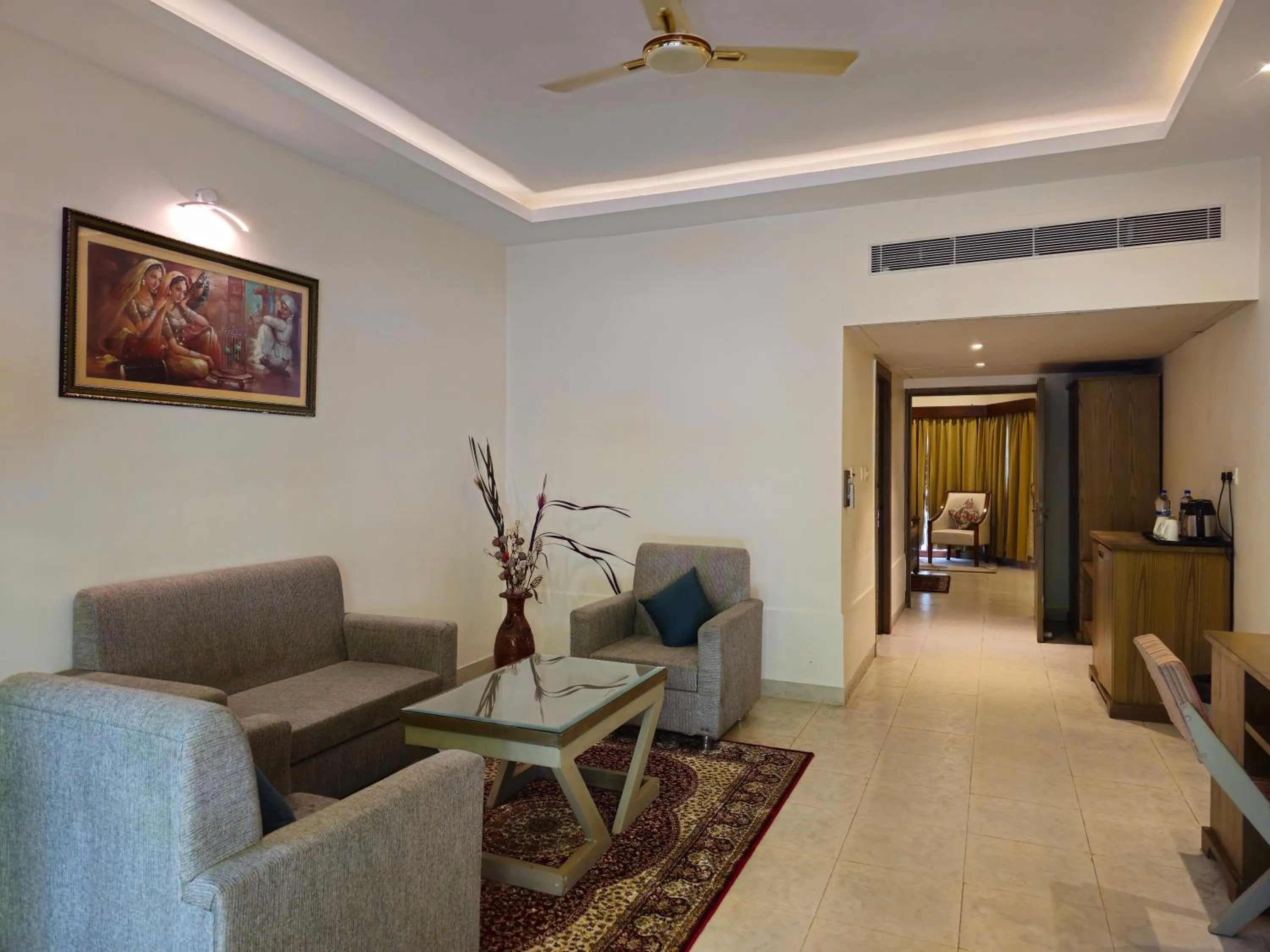 The creek boutique resort & spa