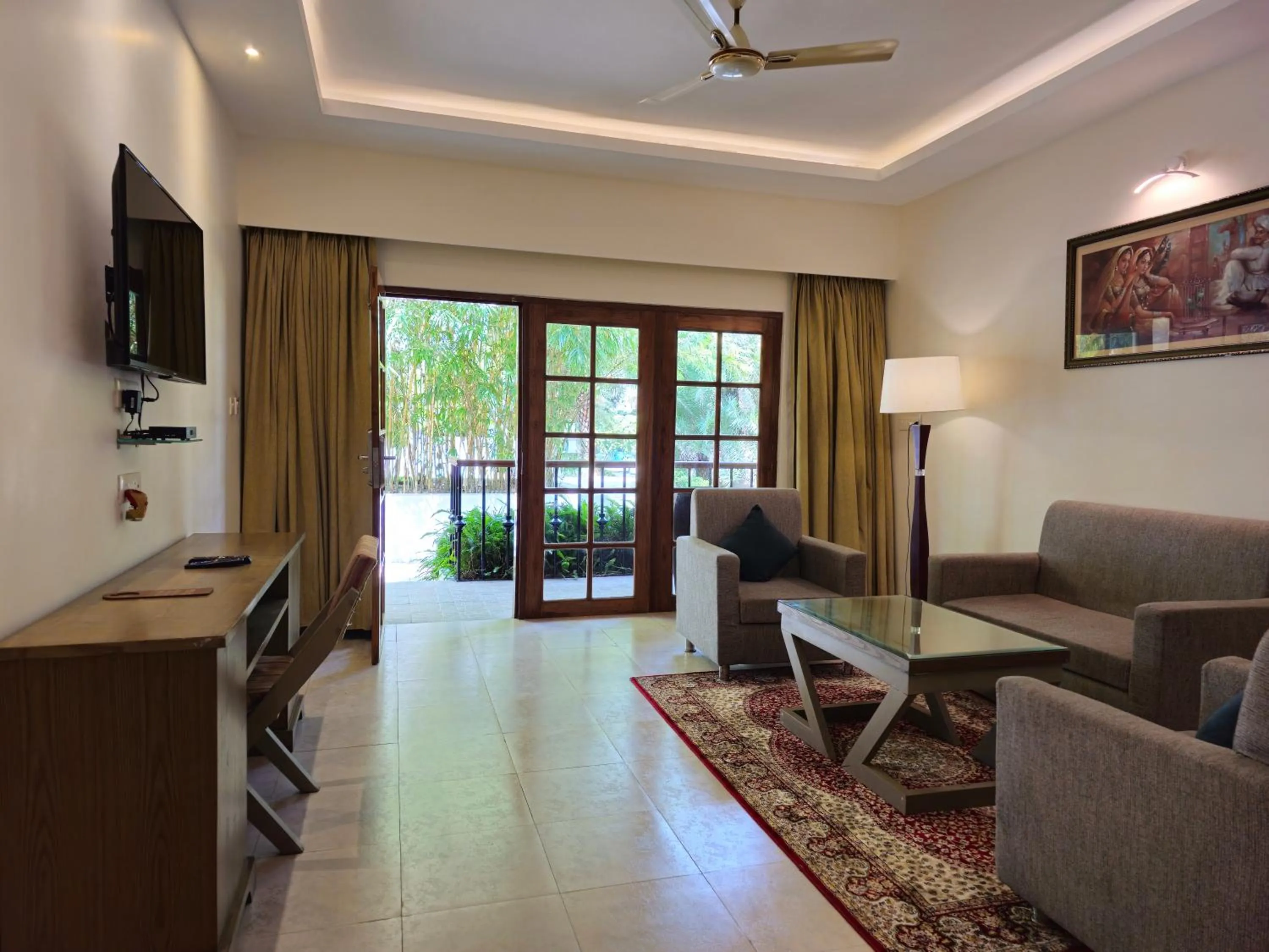 The creek boutique resort & spa