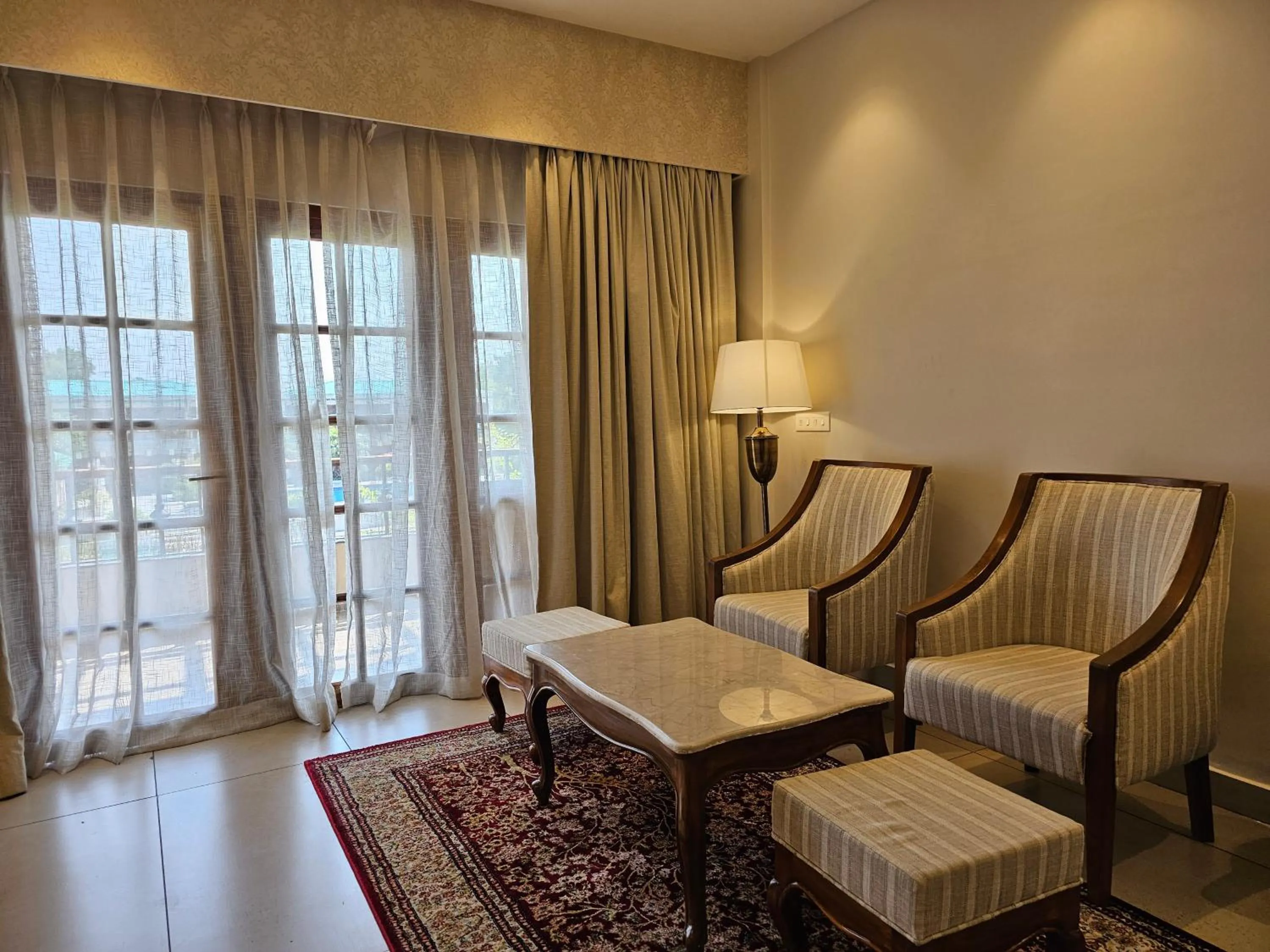 The creek boutique resort & spa