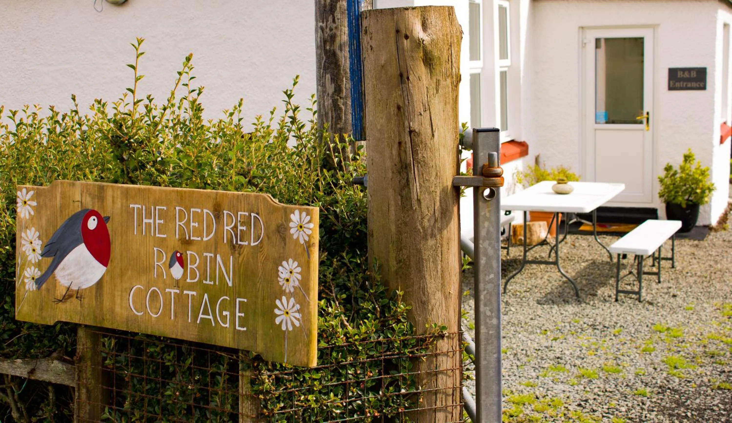 Decorative detail in The Red Red Robin Cottage