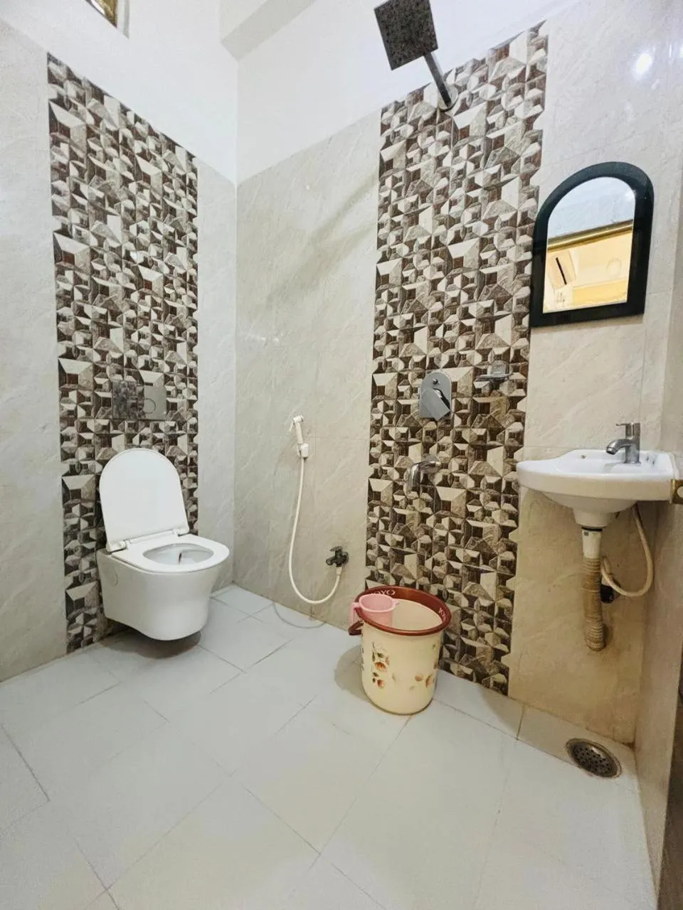 Bathroom in Bimala Hotel