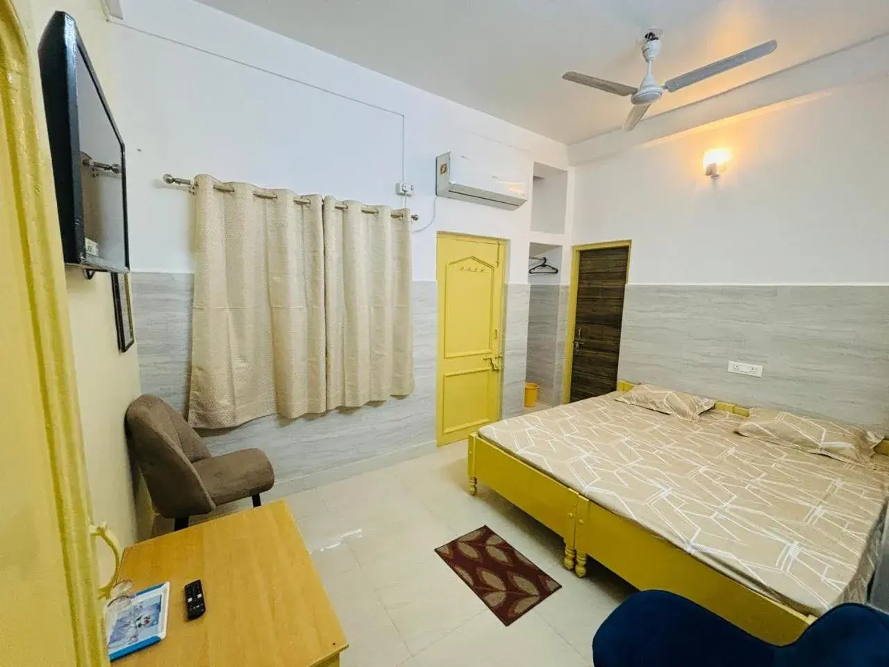 Standard Double Room in Bimala Hotel Standard Double Room in Bimala Hotel