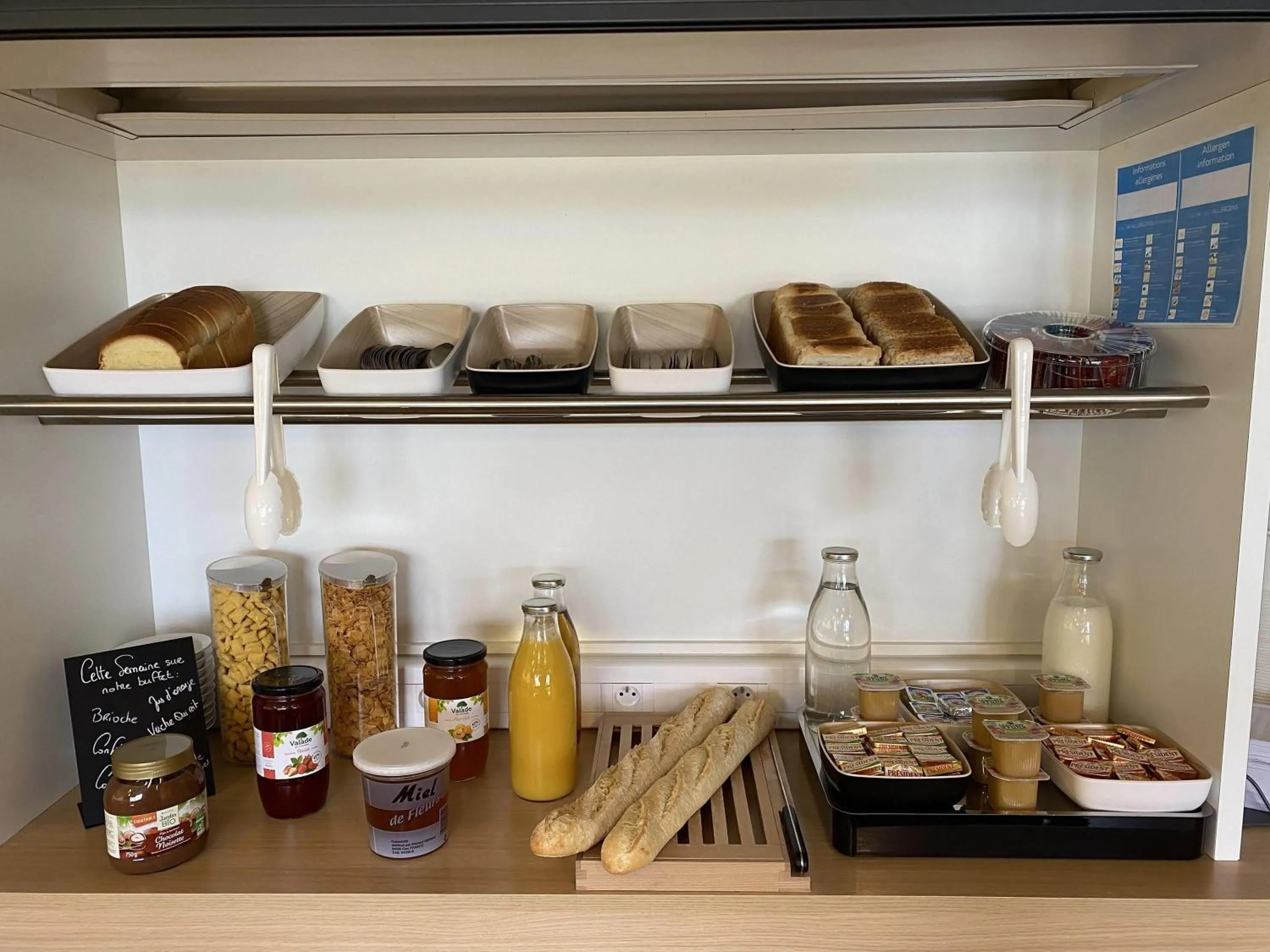 Breakfast in Hôtel F1 Verdun