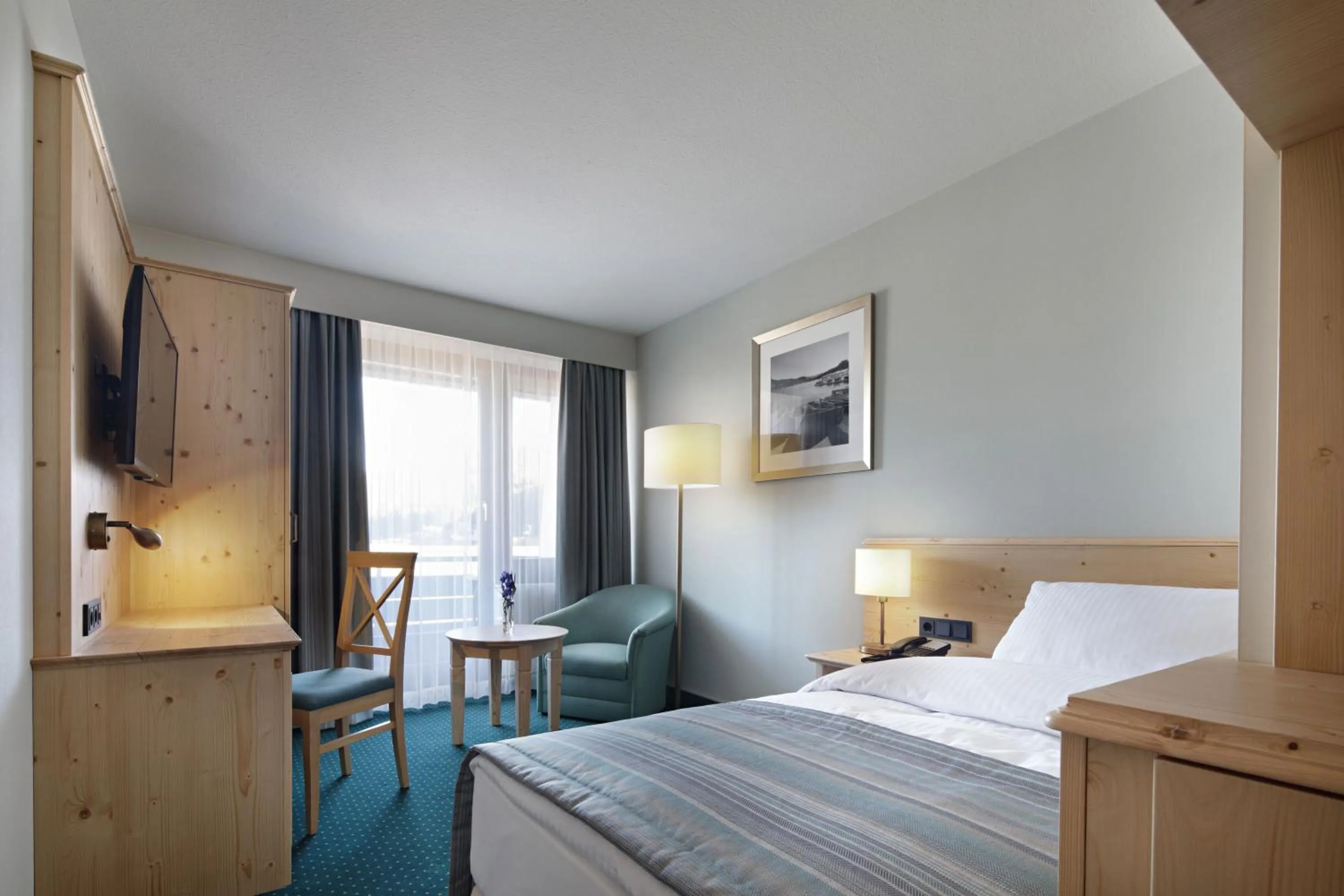 Bedroom, Bed in Maritim Titisee Hotel