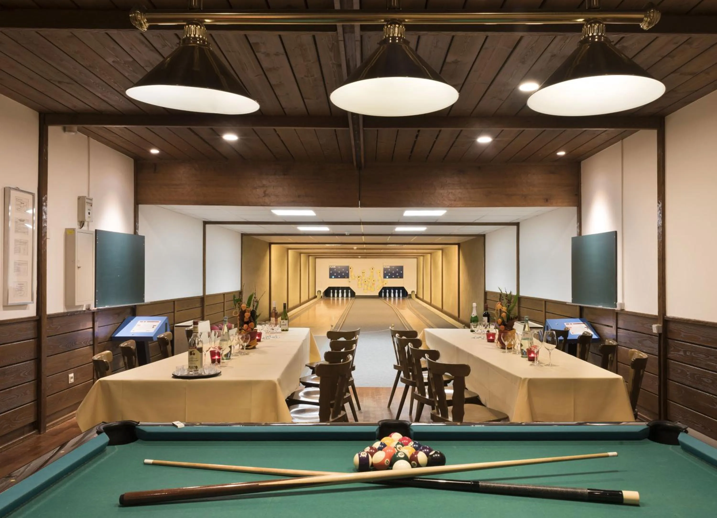 Billiard in Maritim Titisee Hotel