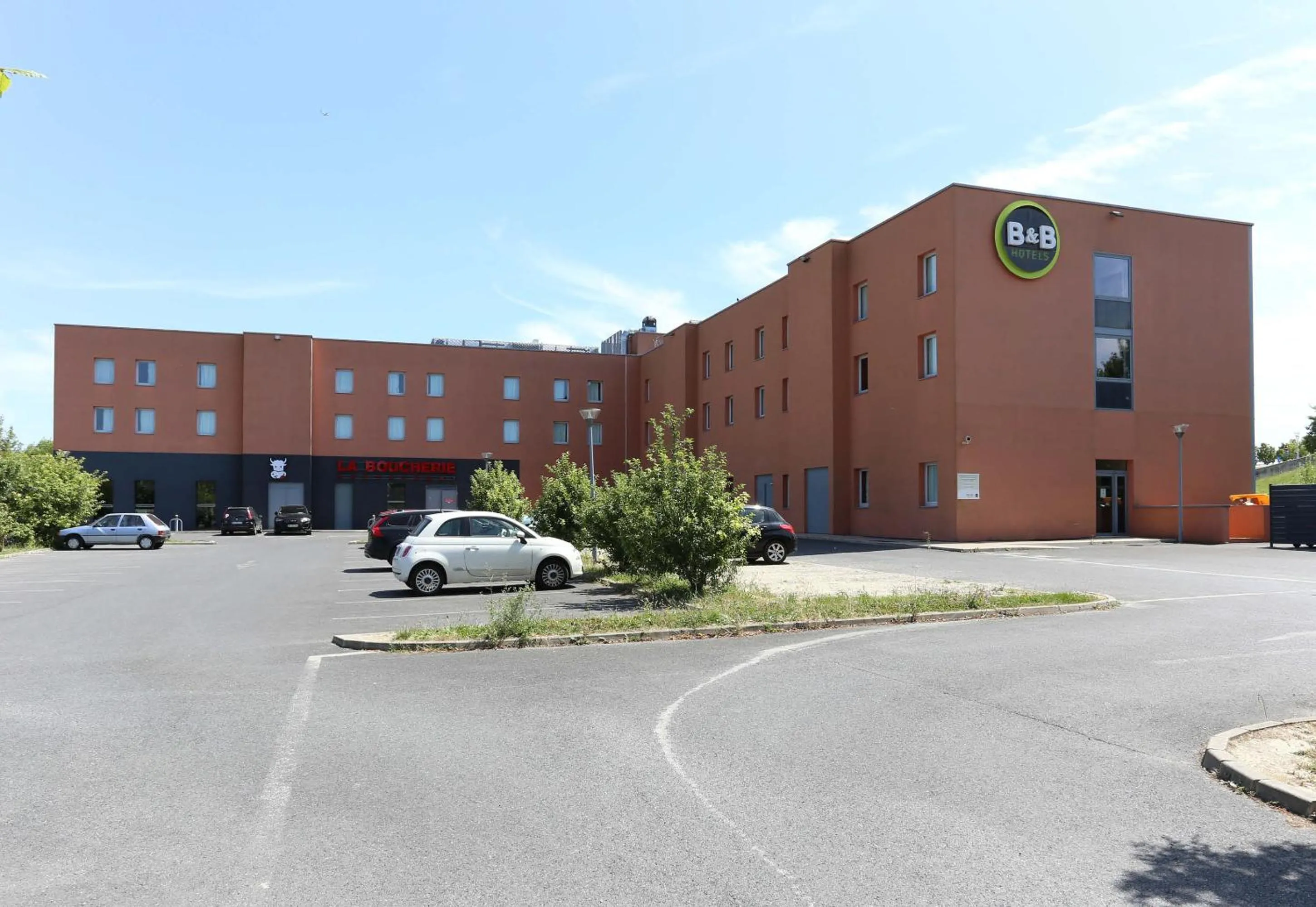 Parking in B&B HOTEL Reims Bezannes