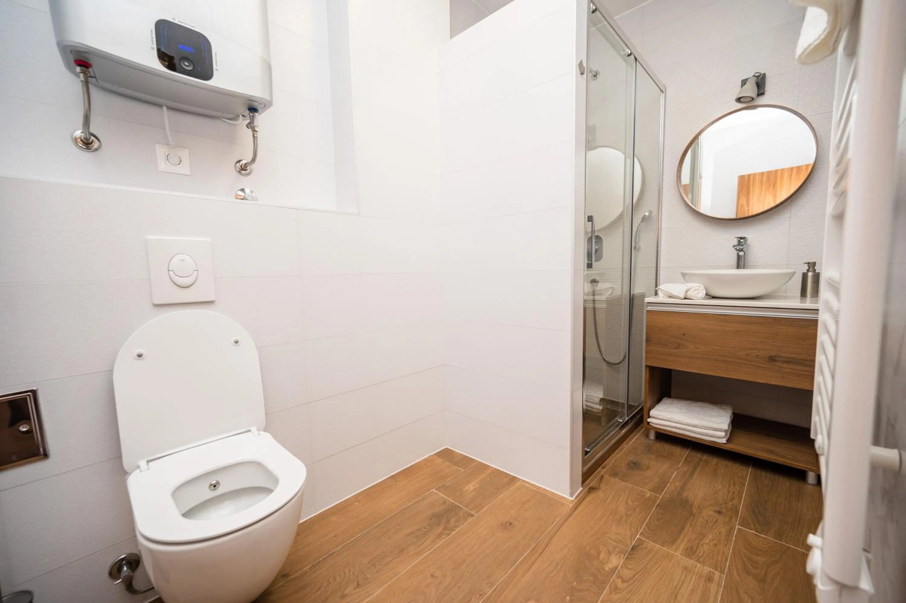 Toilet in Modern and Bright Apartments - Main Street