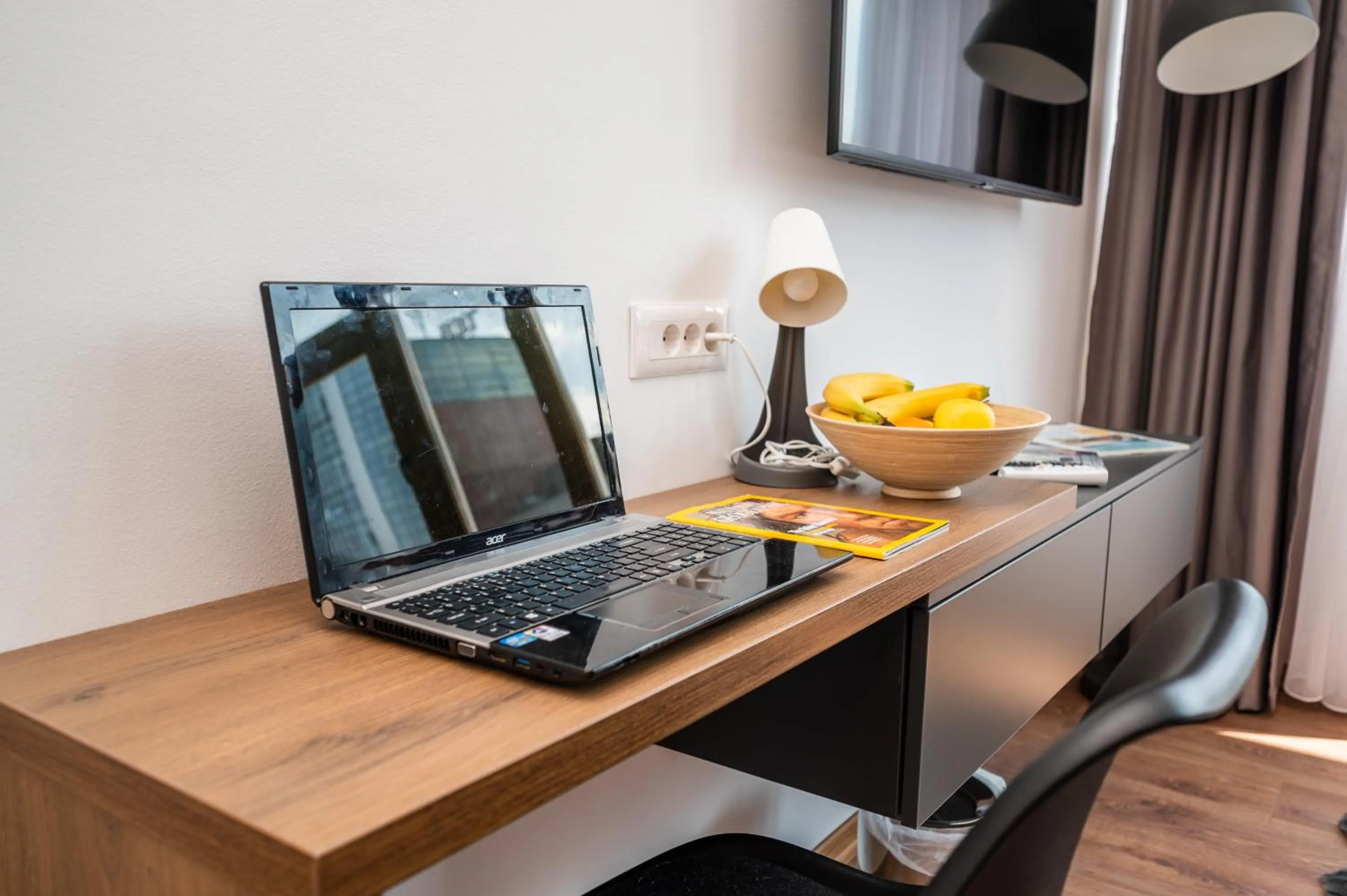 TV and multimedia in Modern and Bright Apartments - Main Street