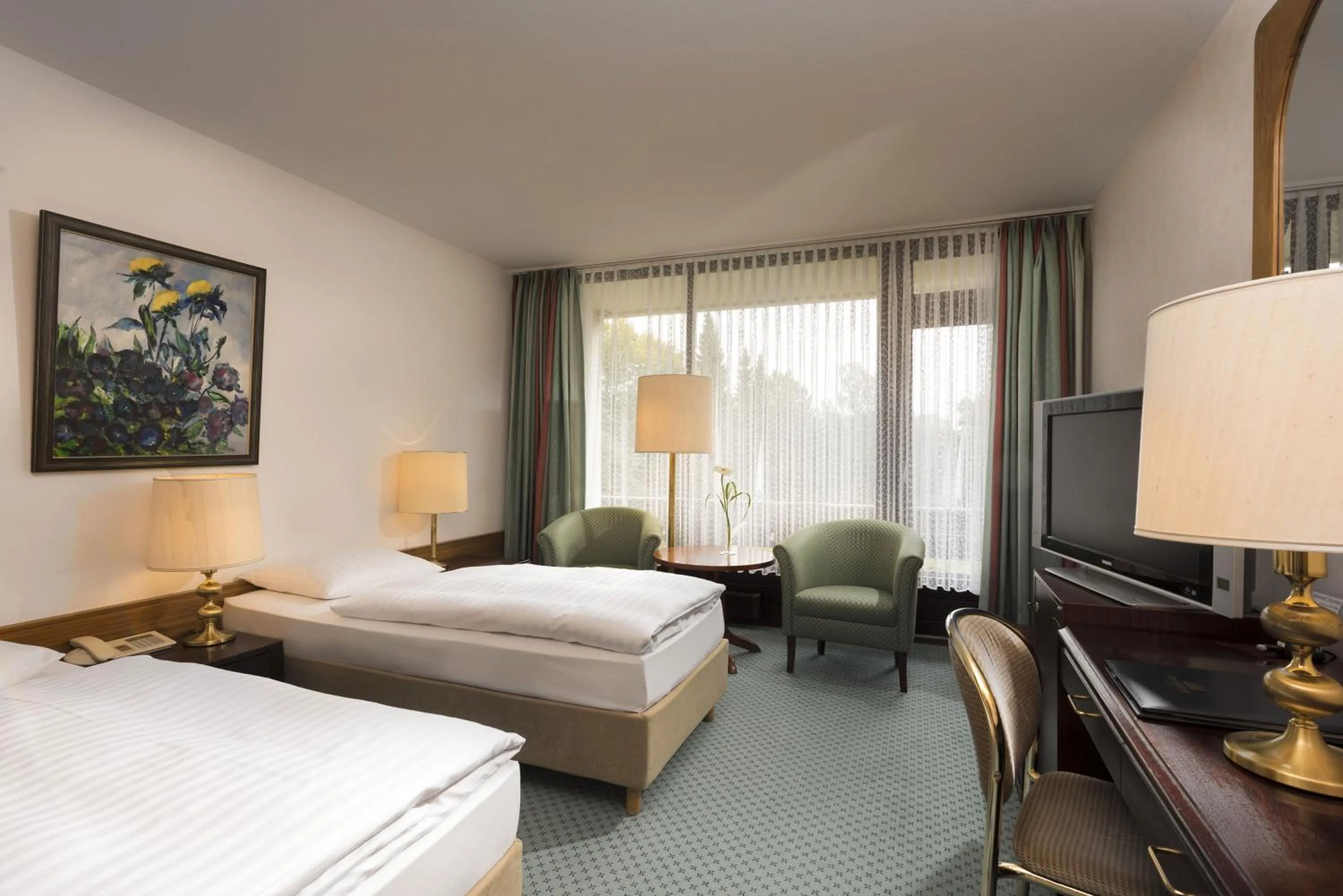 Photo of the whole room, Bed in Maritim Hotel Bad Salzuflen