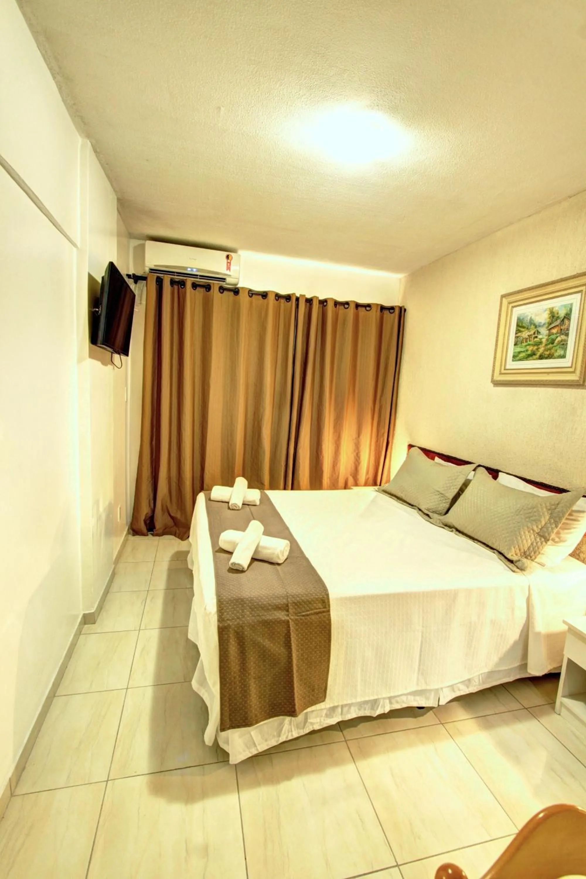 Photo of the whole room, Bed in Hotel Praiamar