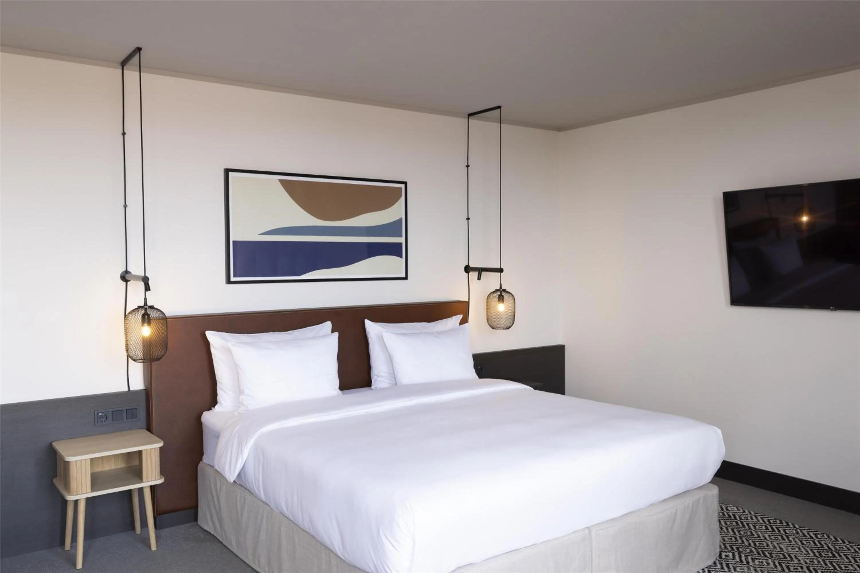 Photo of the whole room, Bed in Scandic Nürnberg Central