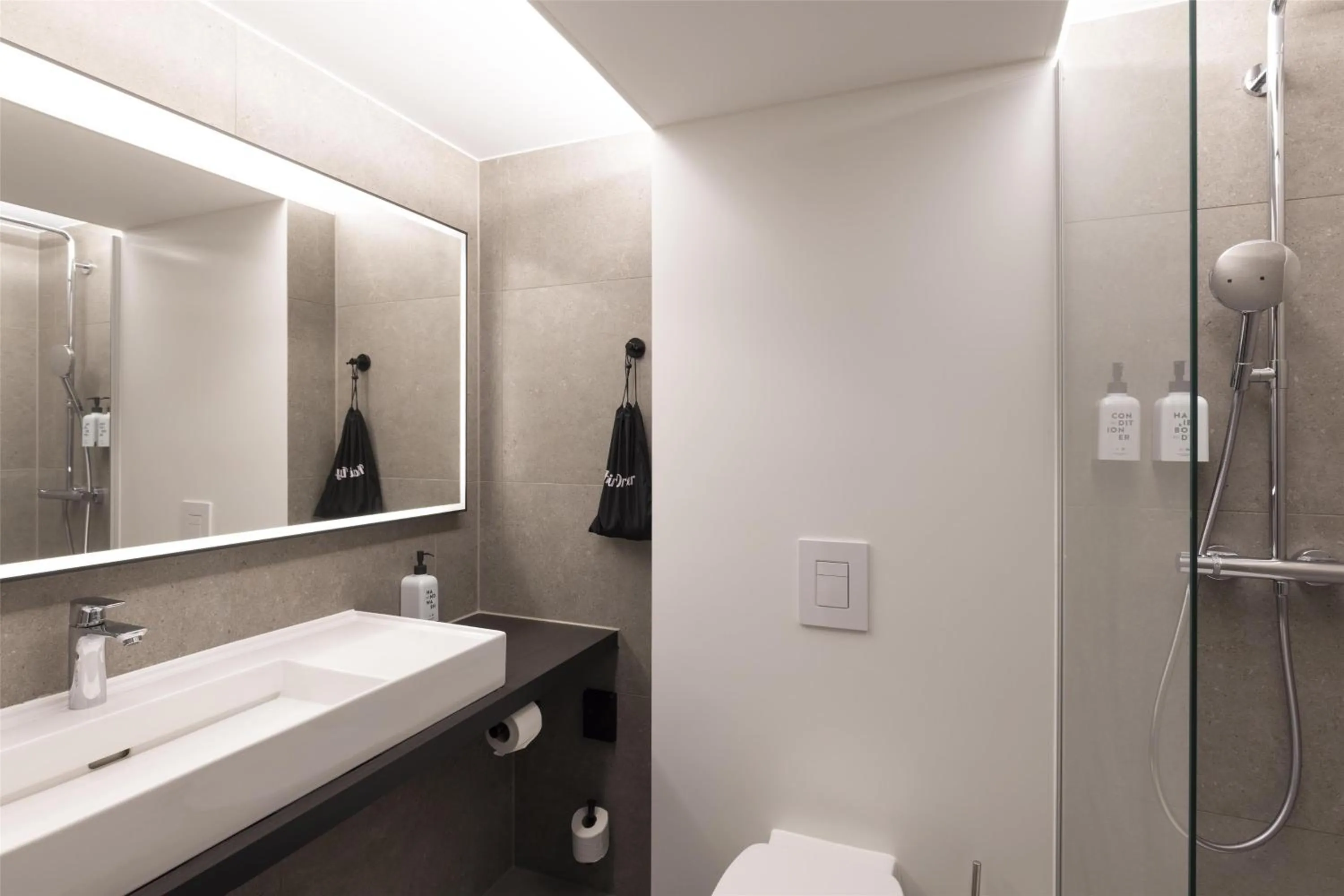 Bathroom in Scandic Nürnberg Central