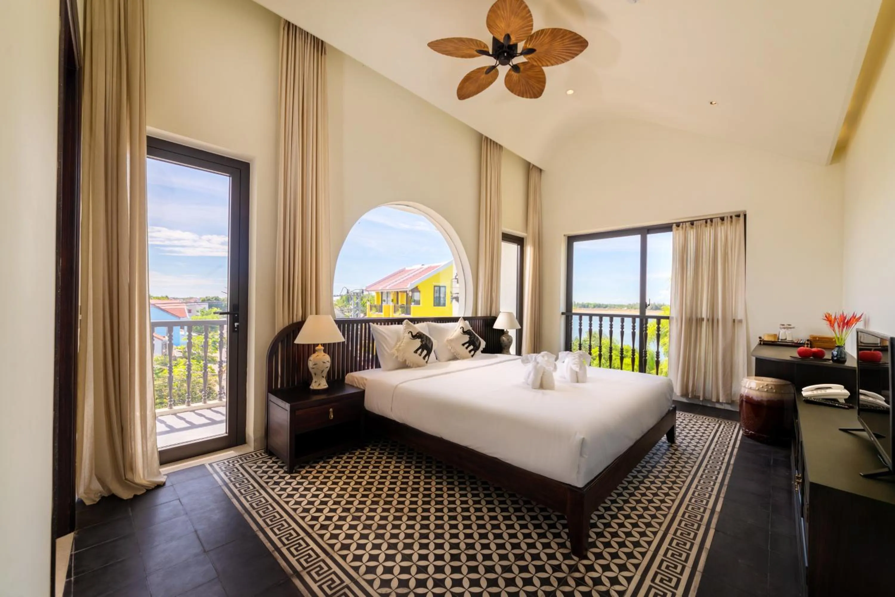 Photo of the whole room, Bed in Hoianoi Villa