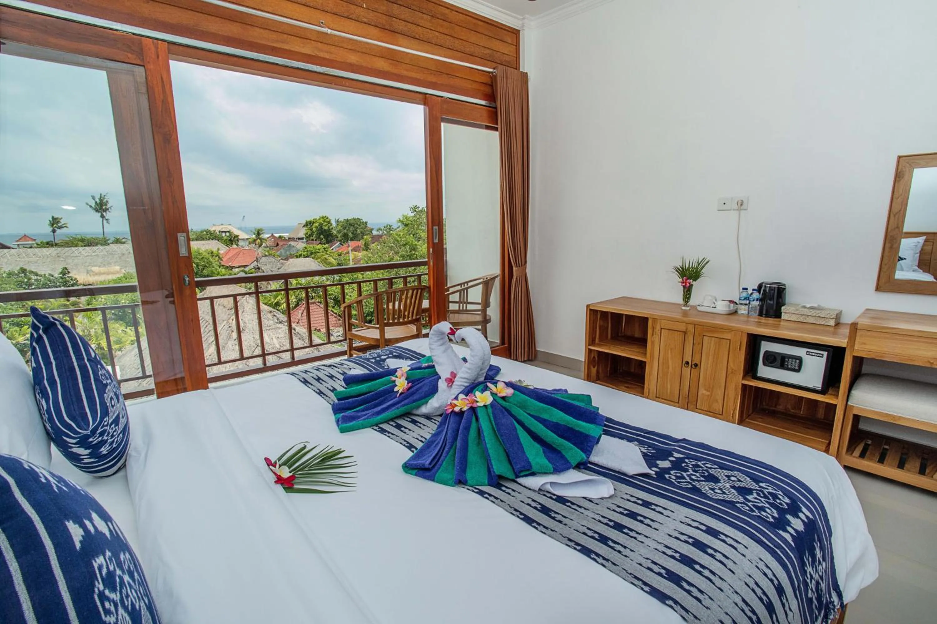 Bed in The Pulau Bungalow