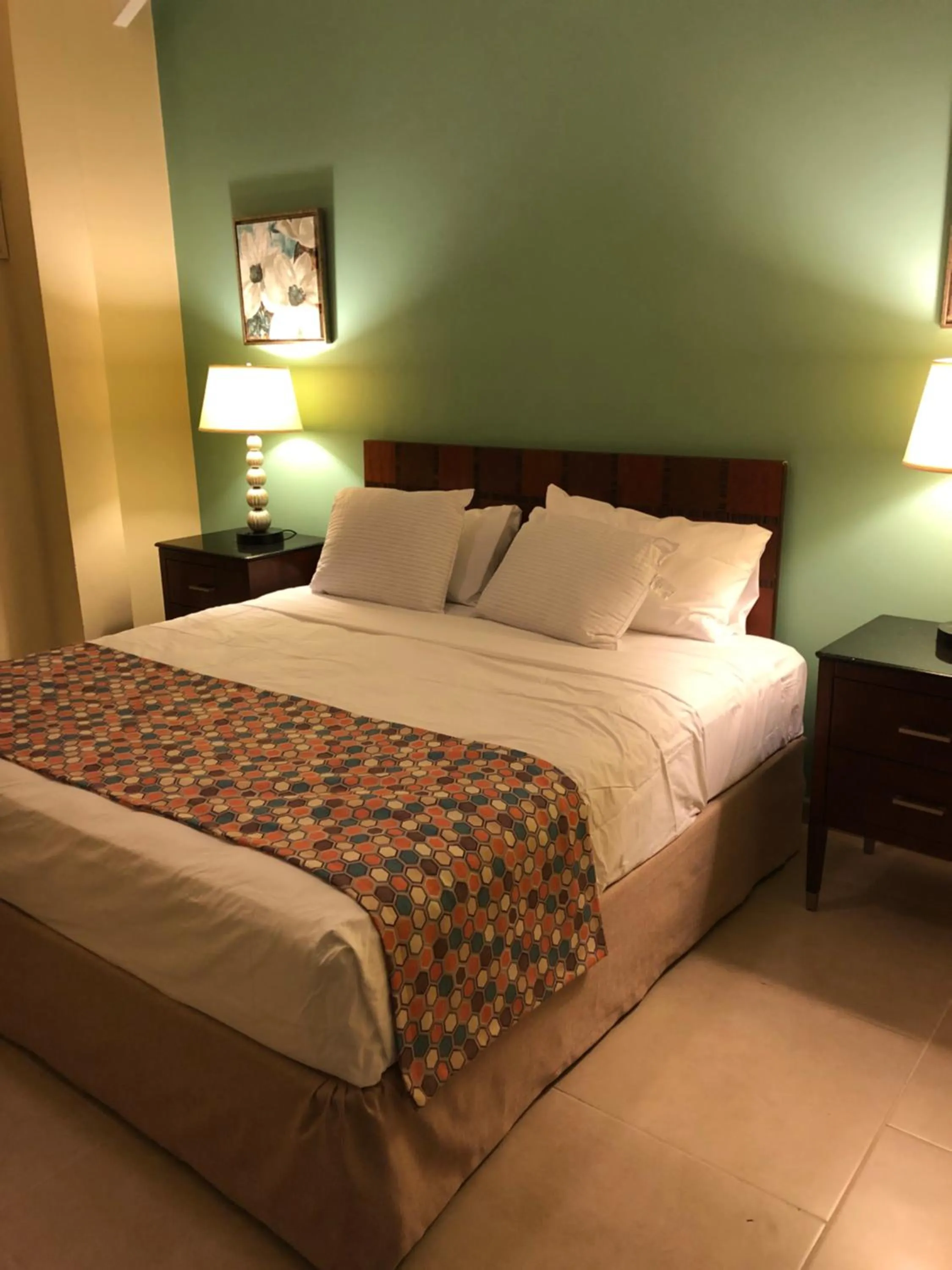 Bedroom, Bed in Carl's Unique Inn & Conference Facilities