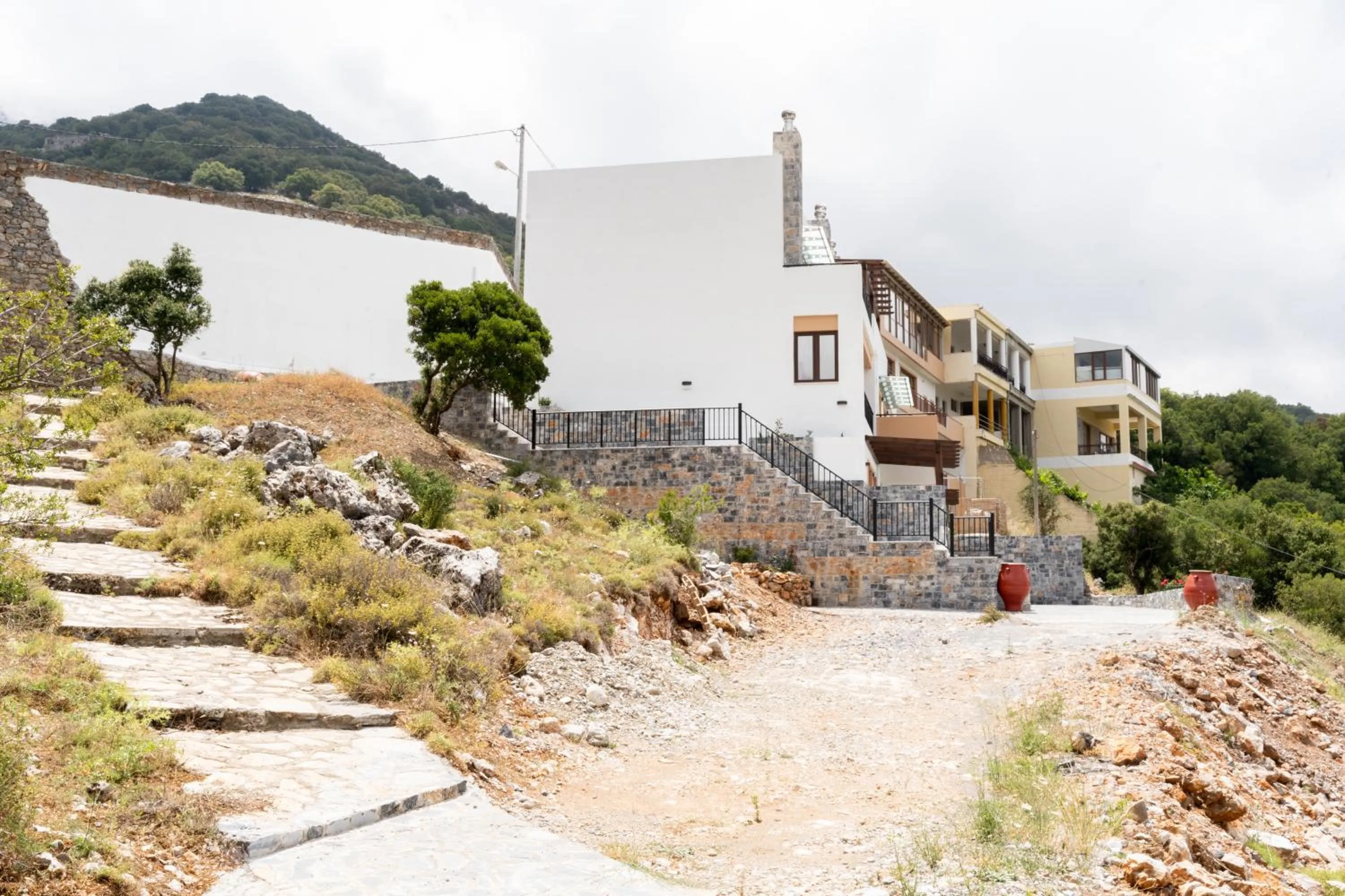 Property building in Dictamus Homes