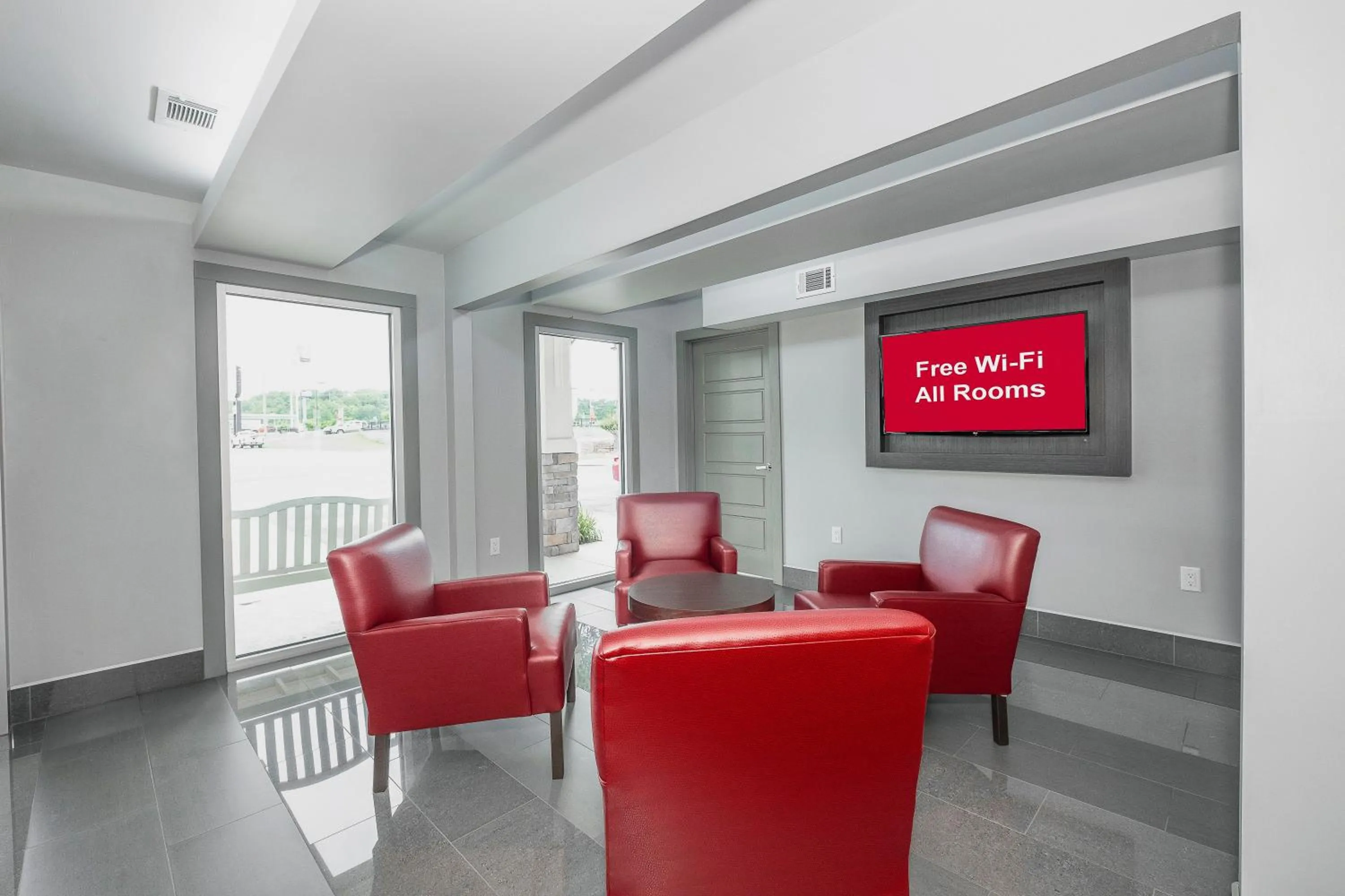 Lobby or reception in Red Roof Inn & Suites Calhoun