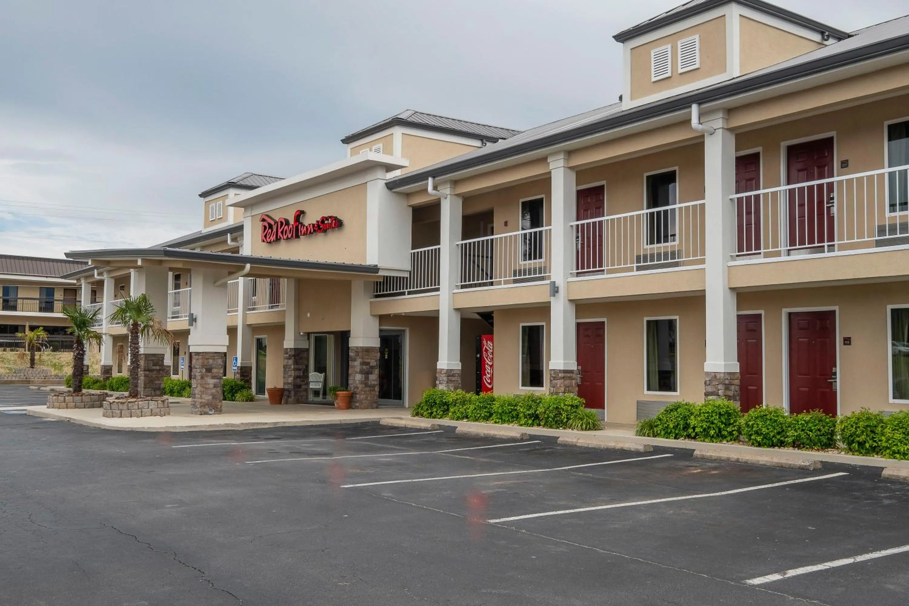 Property building in Red Roof Inn & Suites Calhoun