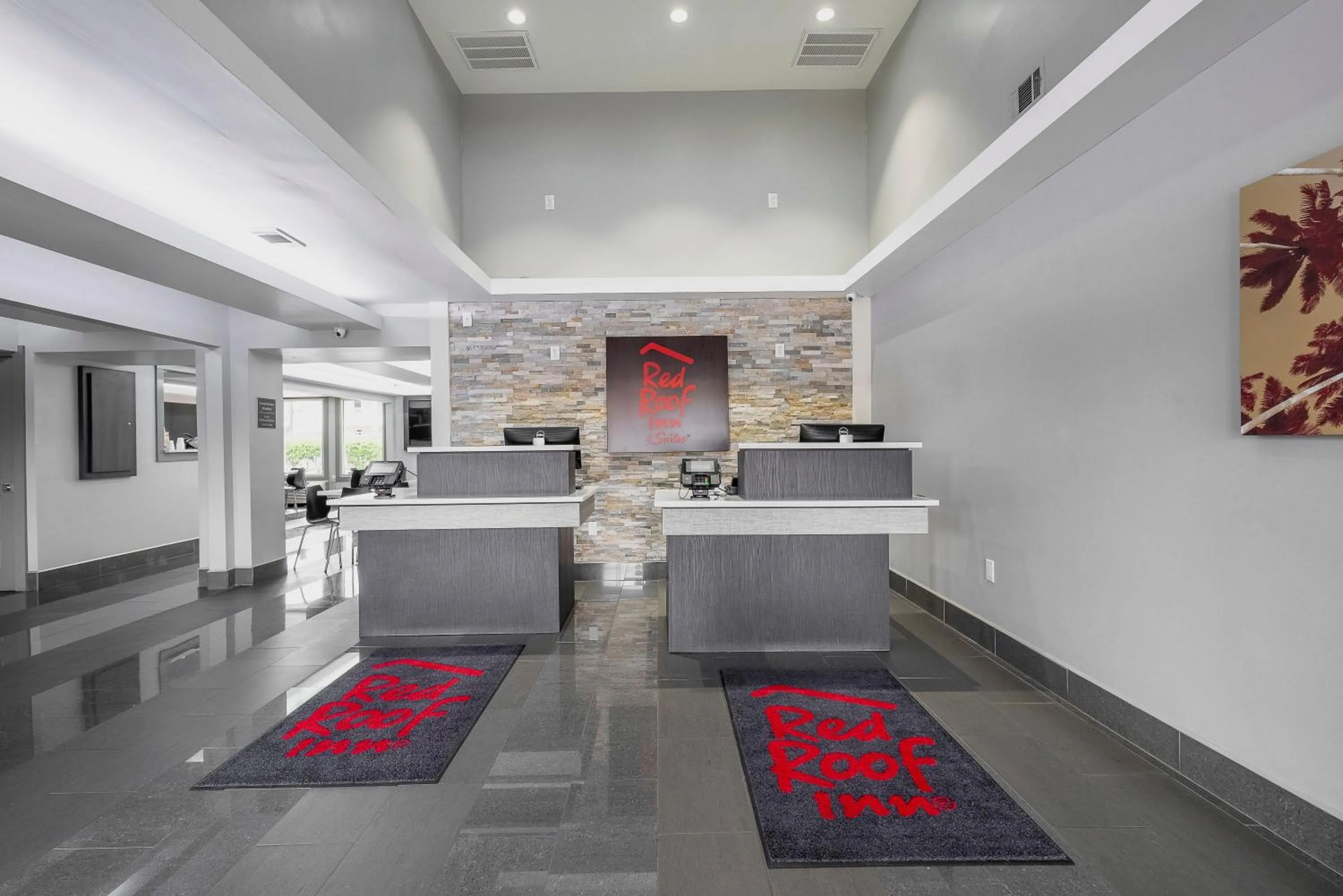Lobby or reception in Red Roof Inn & Suites Calhoun
