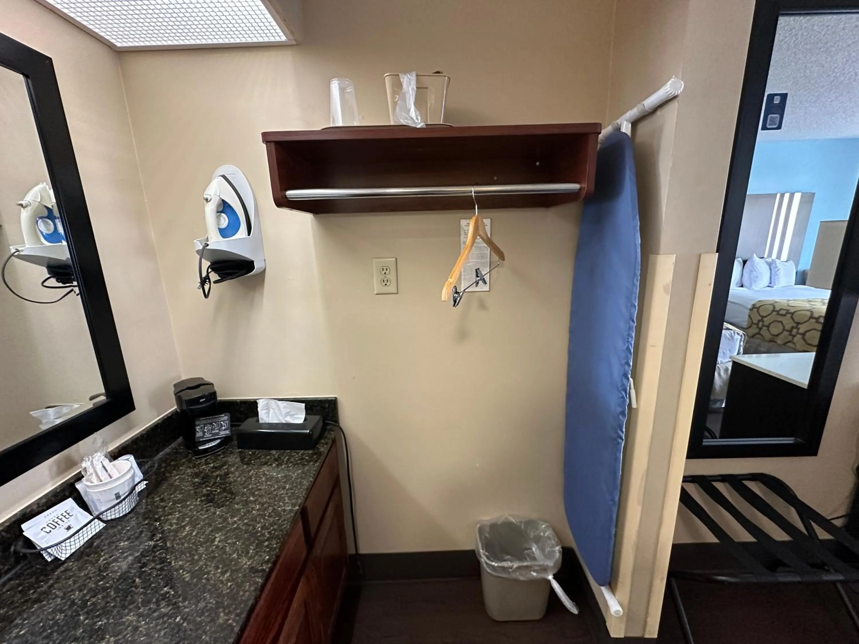 Coffee/tea facilities in Baymont by Wyndham Thomasville