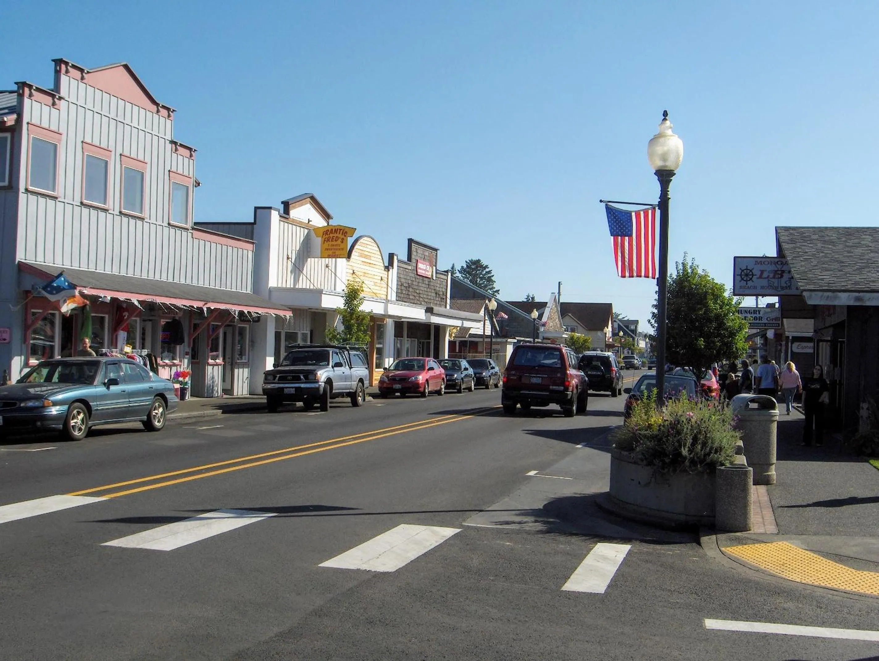 Restaurant/places to eat in Historic 1920s Cabin