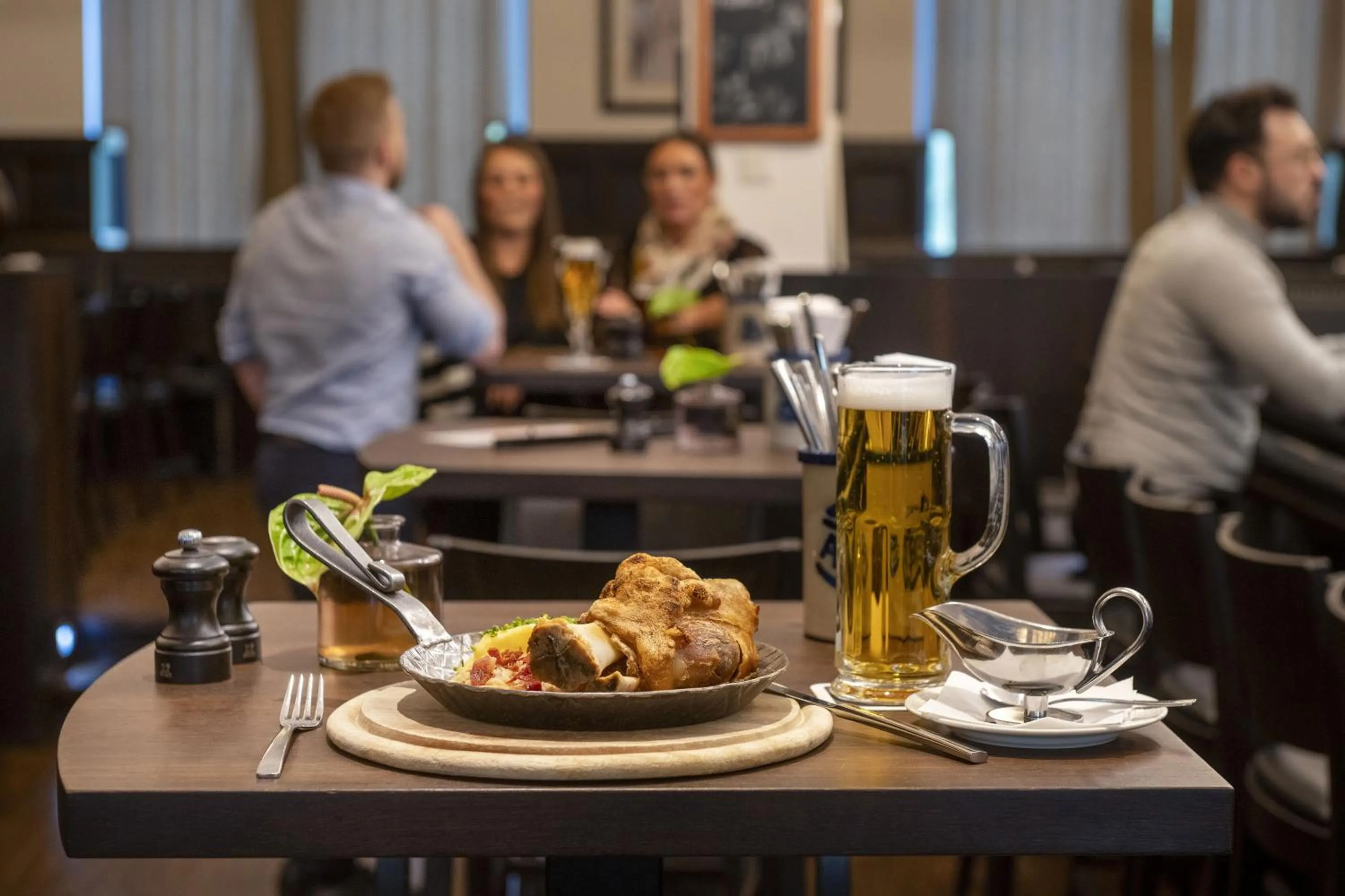 Restaurant/places to eat in Maritim Hotel Düsseldorf