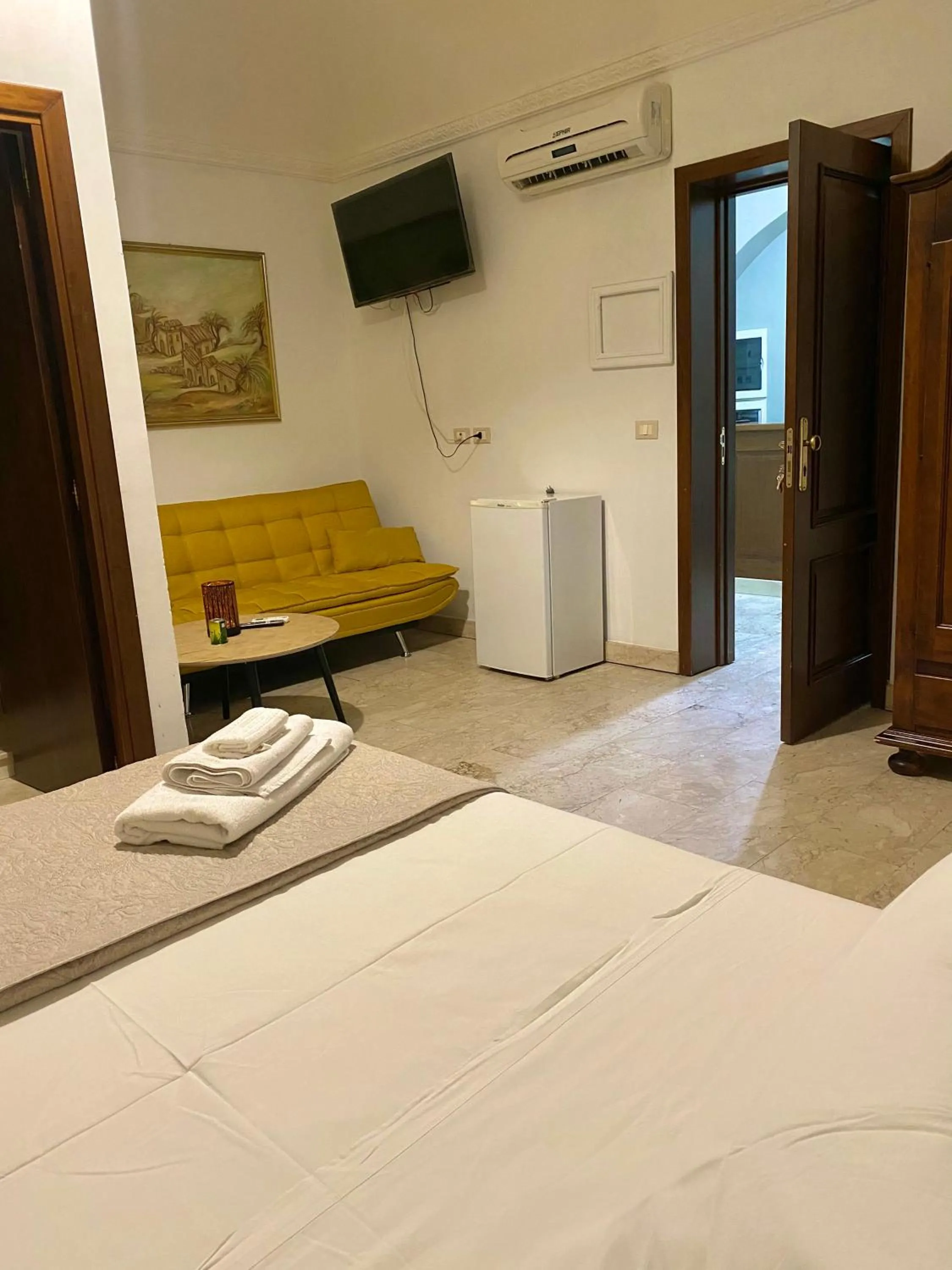 Bed in Etna Rosso b&b