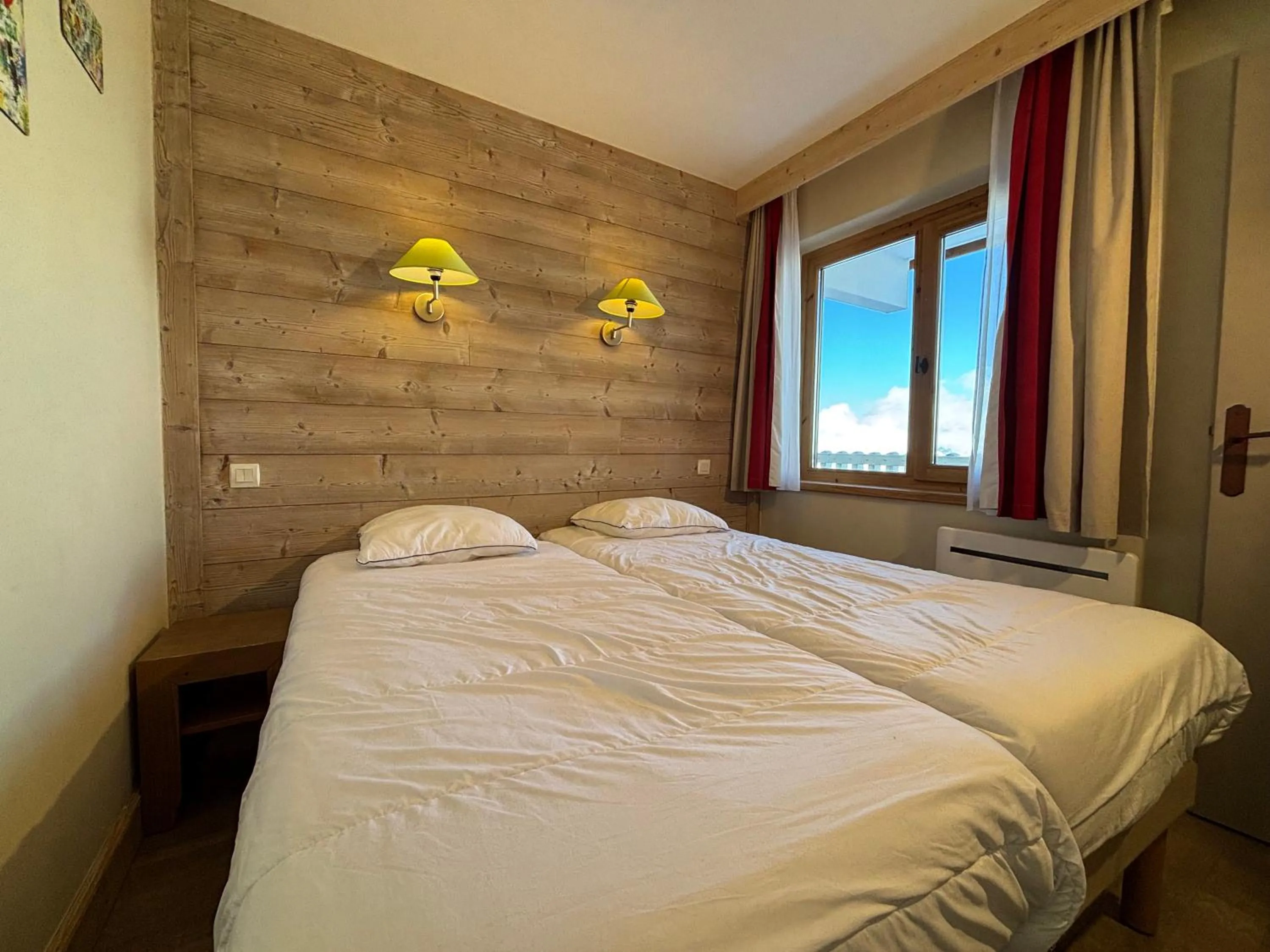 Bed in Résidence Christiana 307 Clés Blanches Courchevel