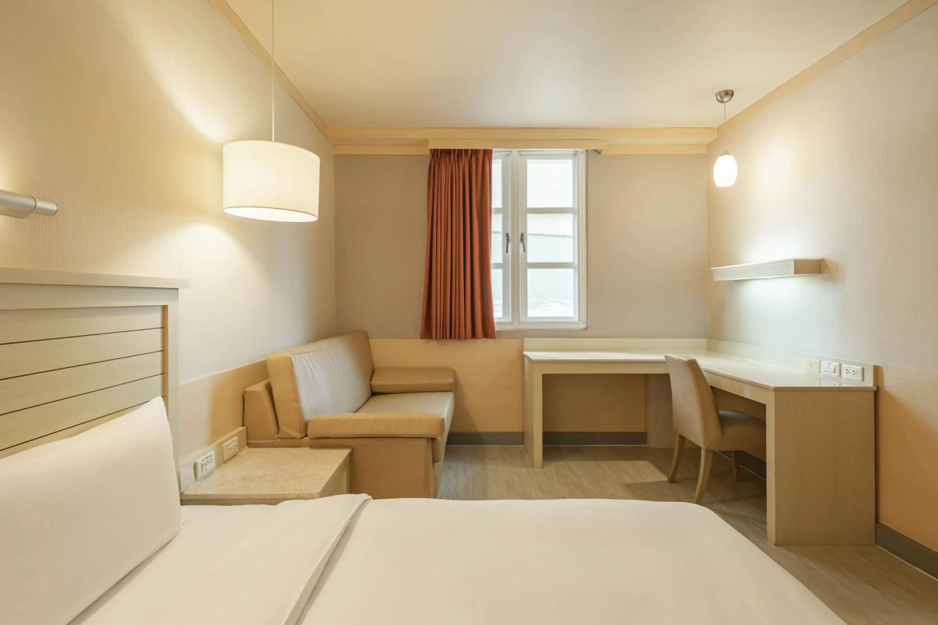 TV and multimedia, Bed in Kindness Hotel - Jhong Jheng