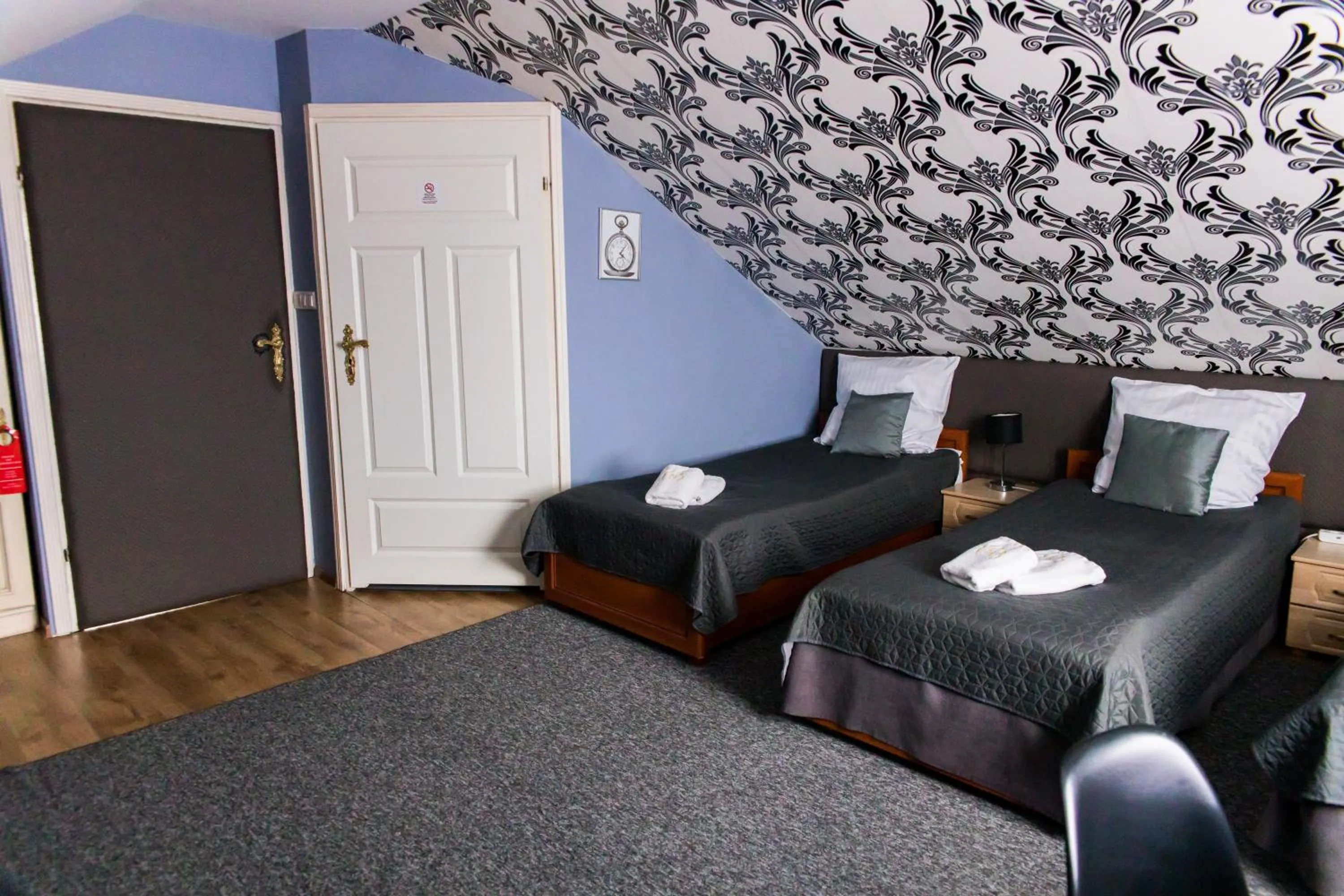 Bed in Hotel Napoleon