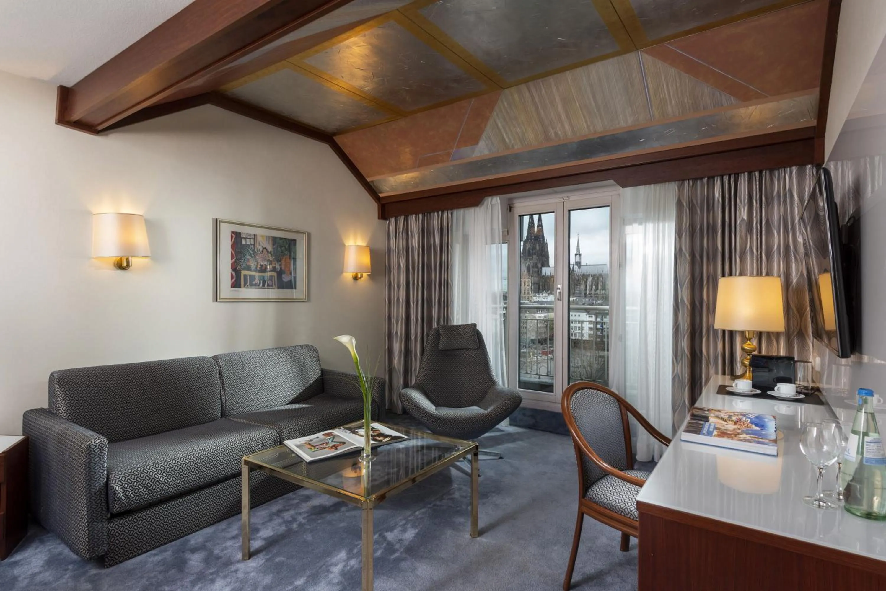 Living room in Maritim Hotel Köln