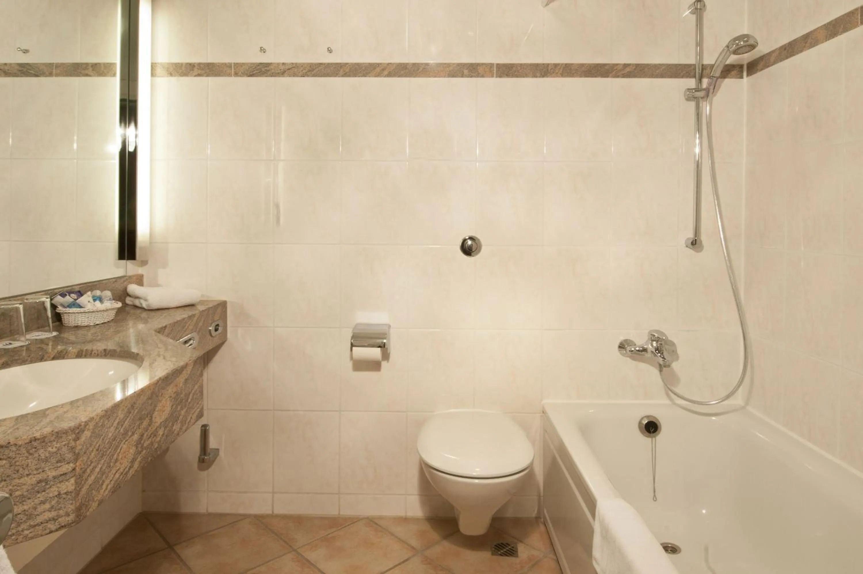 Bathroom in Maritim Strandhotel Travemünde