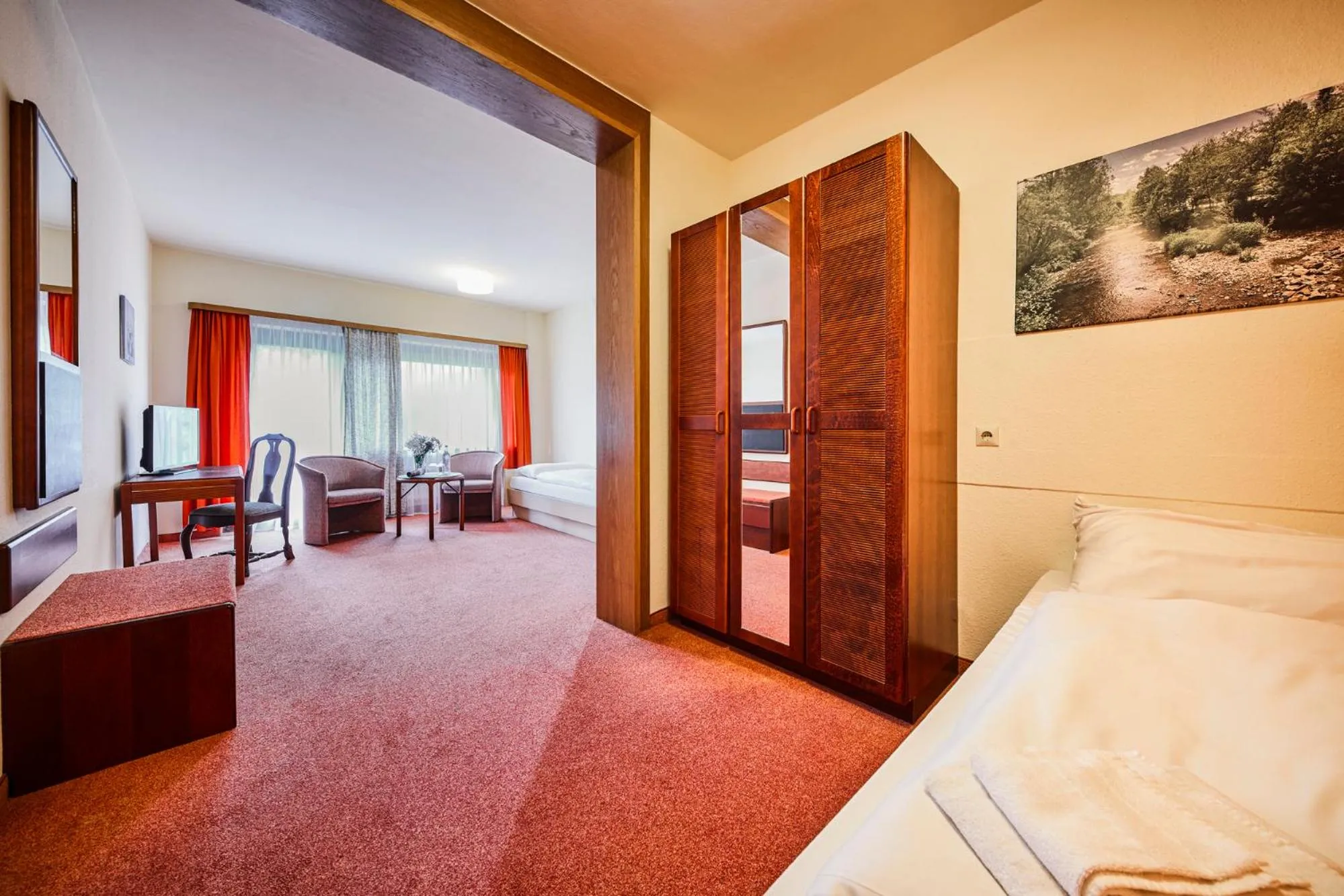 Photo of the whole room, Bed in Sauerland Alpin Hotel