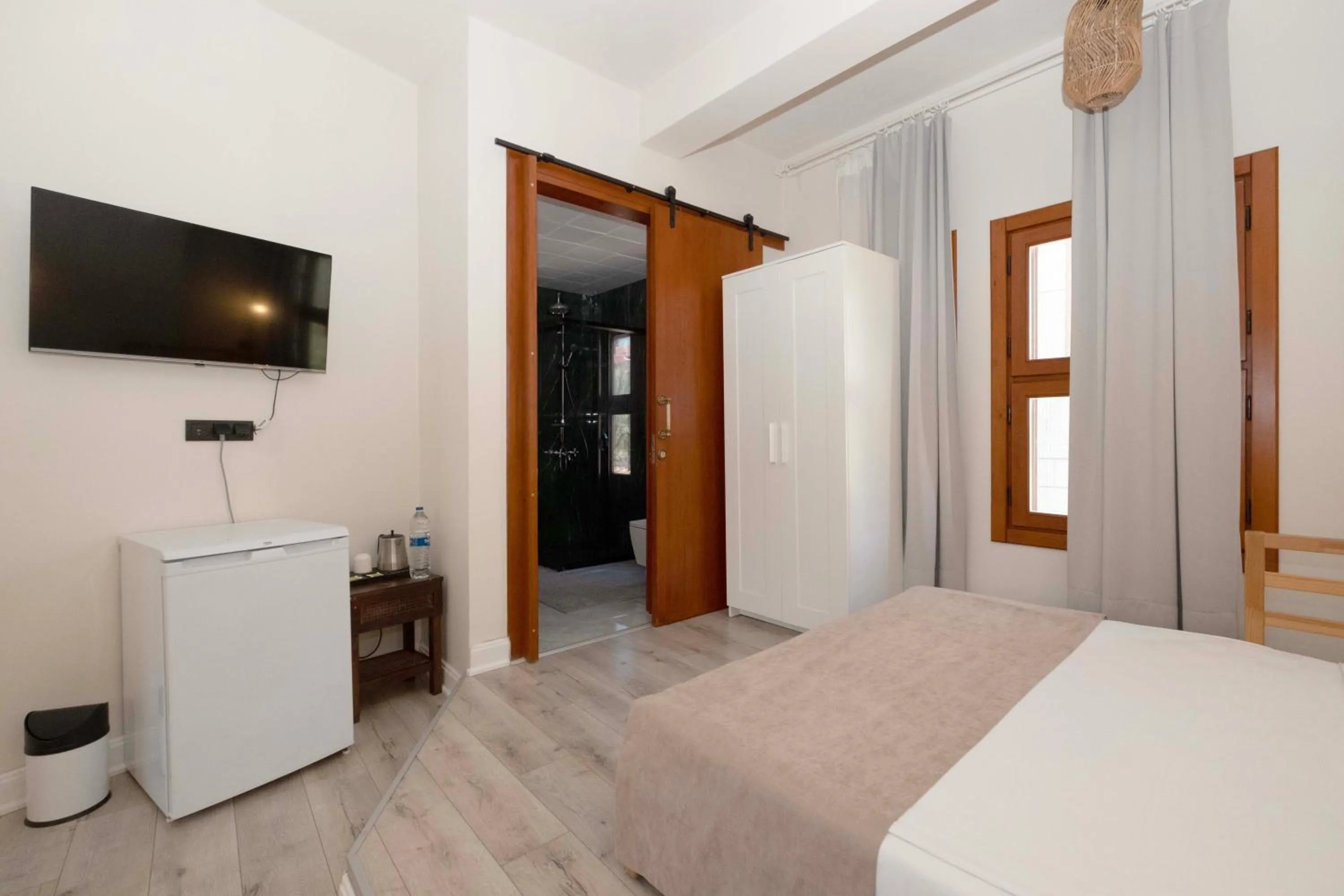 Photo of the whole room, Bed in Saye Konak Hotel ' Kaleiçi&Oldtown'