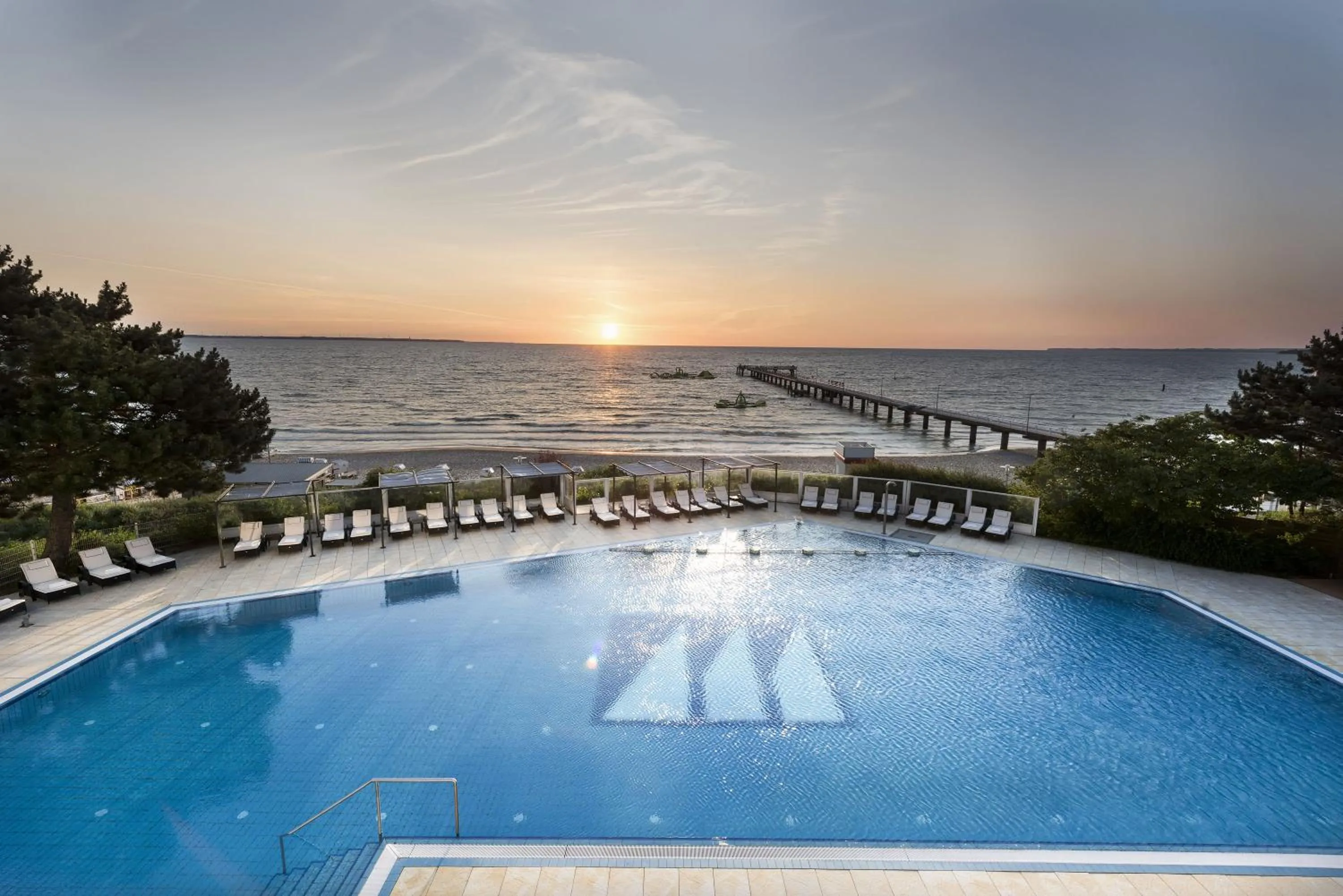 Swimming pool in Maritim Seehotel Timmendorfer Strand