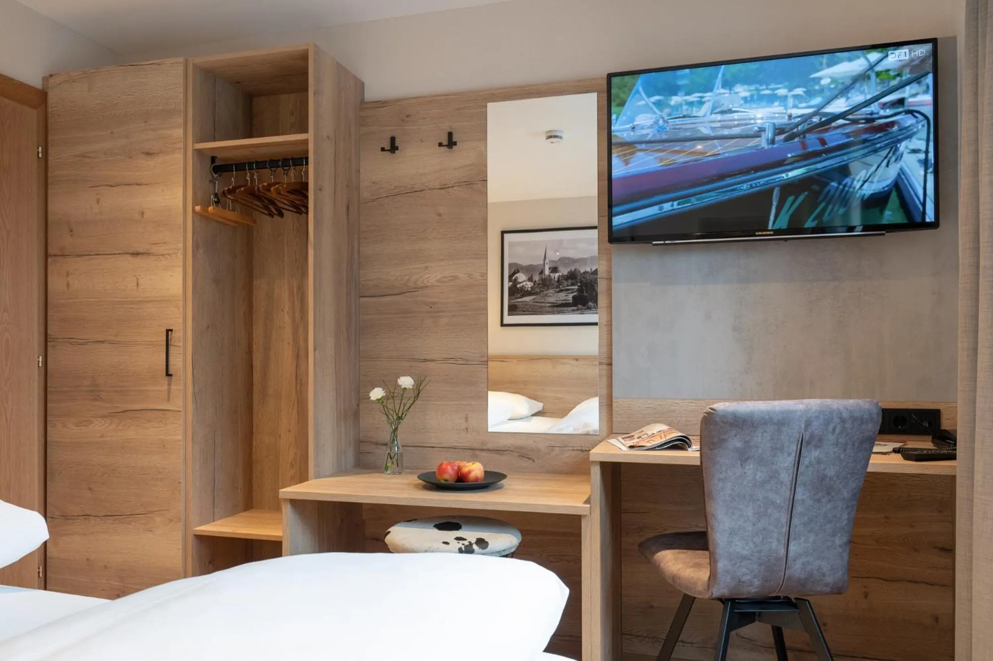 Photo of the whole room, Bed in Hotel zur Post