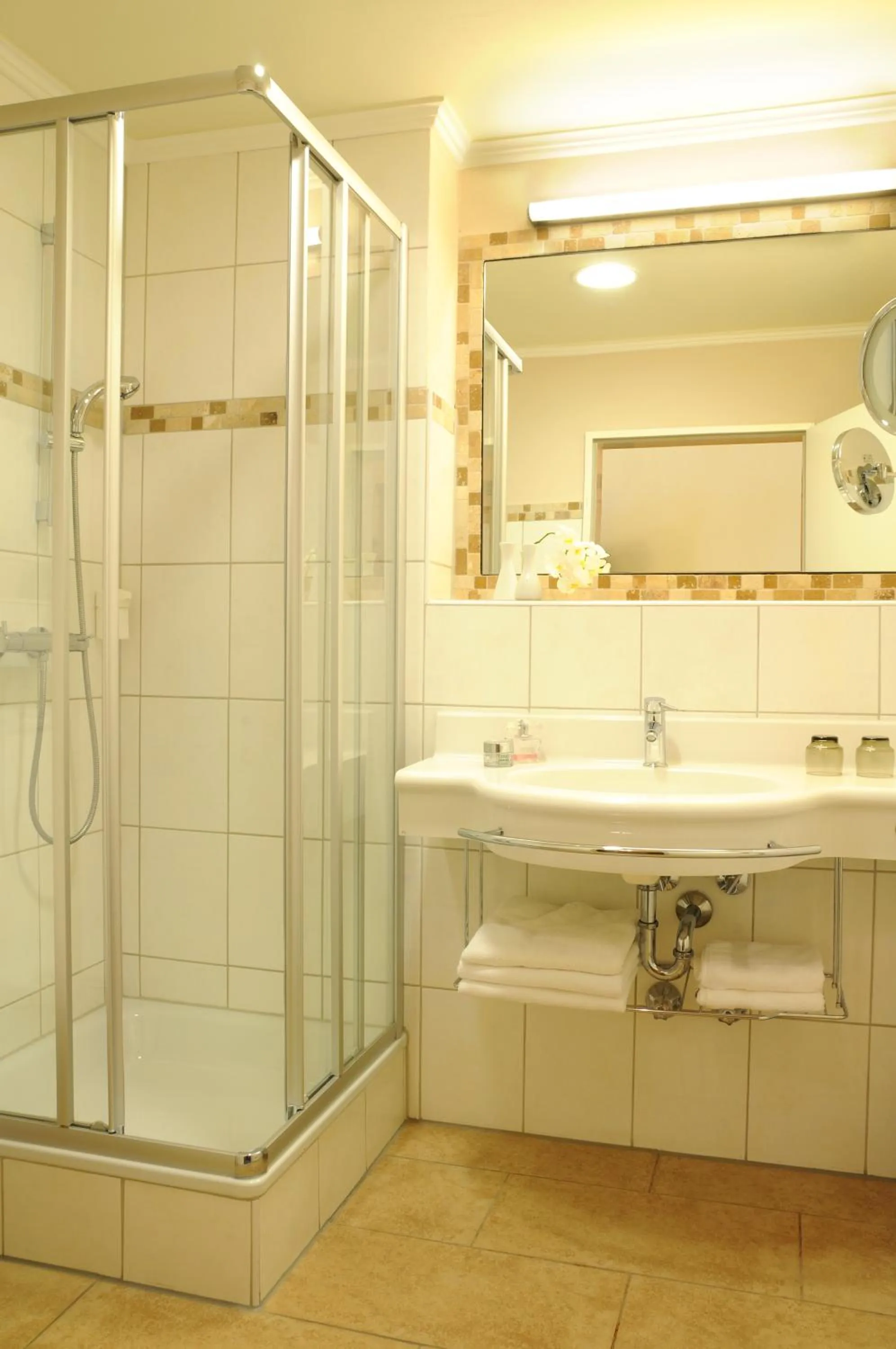 Bathroom in Hotel zur Post