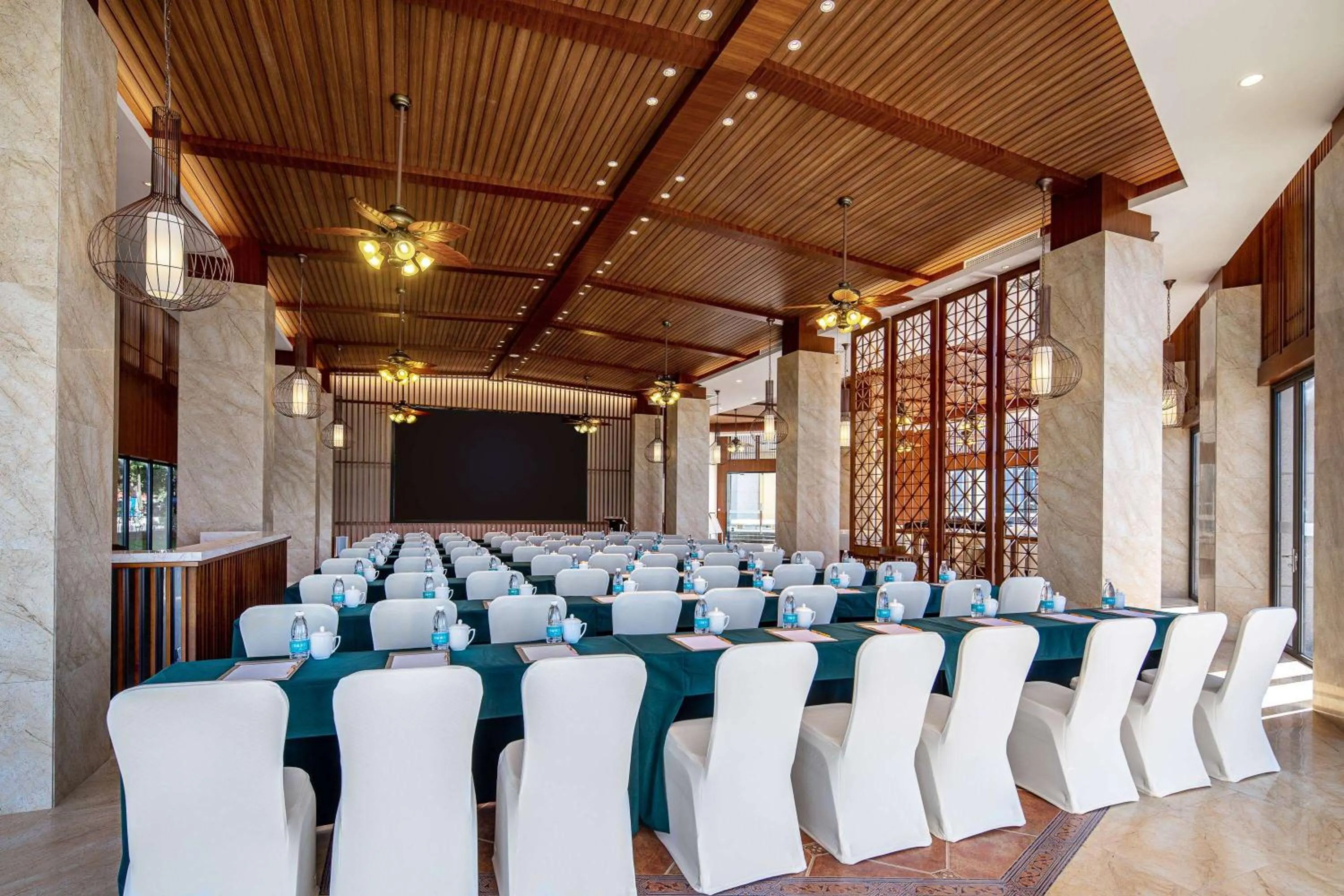 Meeting/conference room in Ramada by Wyndham Chenzhou Dongjiang Lake