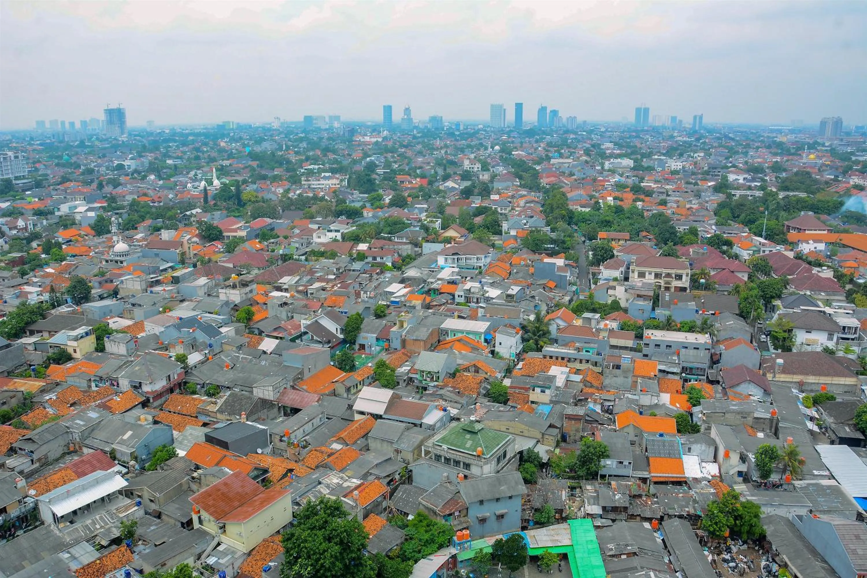 City view in Modern and Luxurious 2BR Essence Dharmawangsa Apartment By Travelio