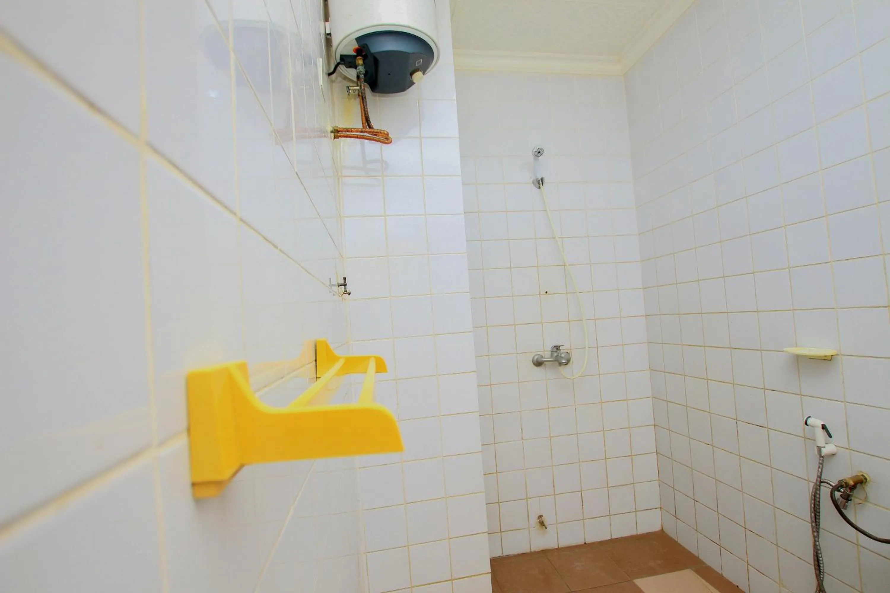 Shower in Hotel Le Prince