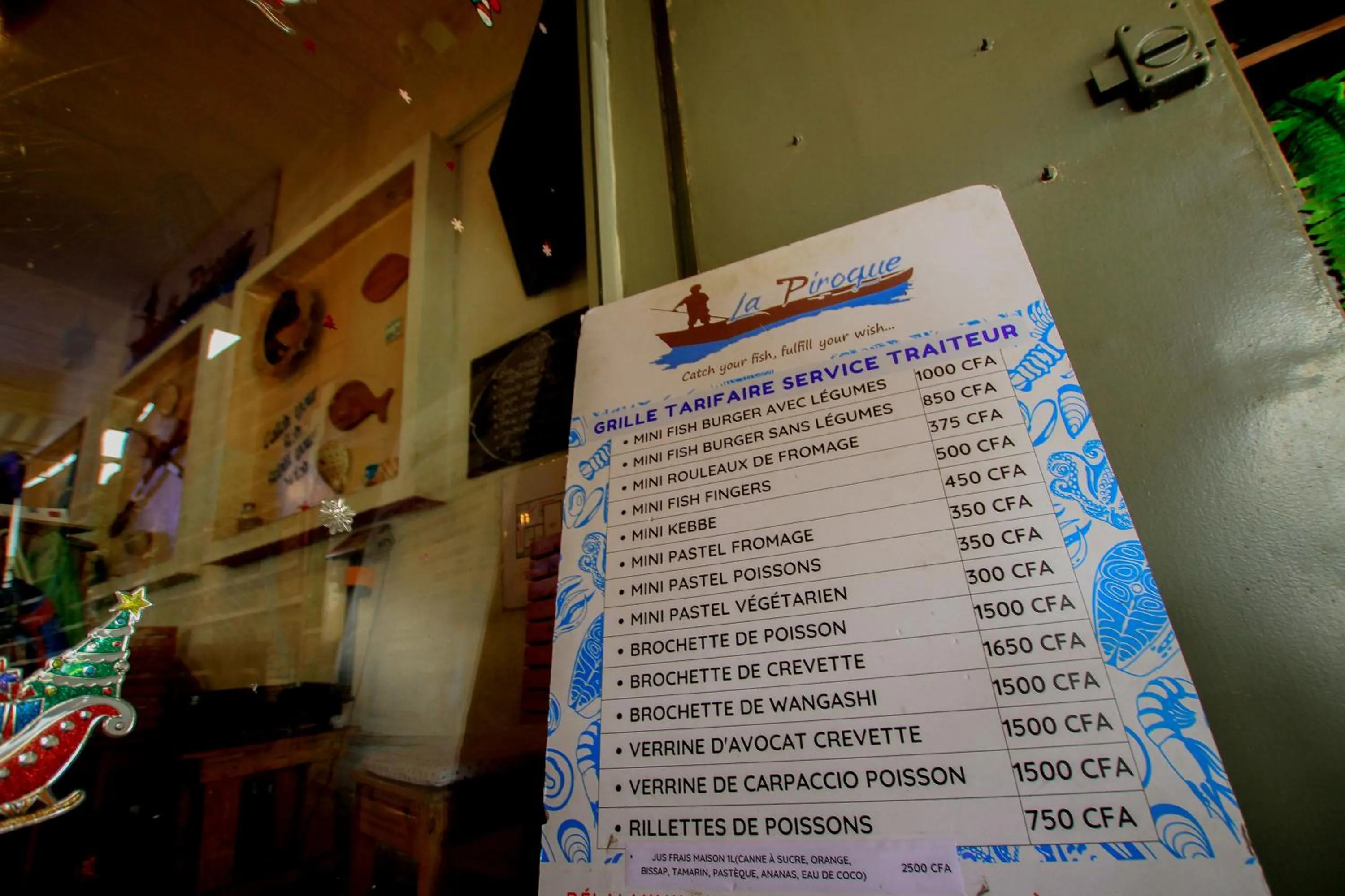 Restaurant/places to eat in Hotel Le Prince