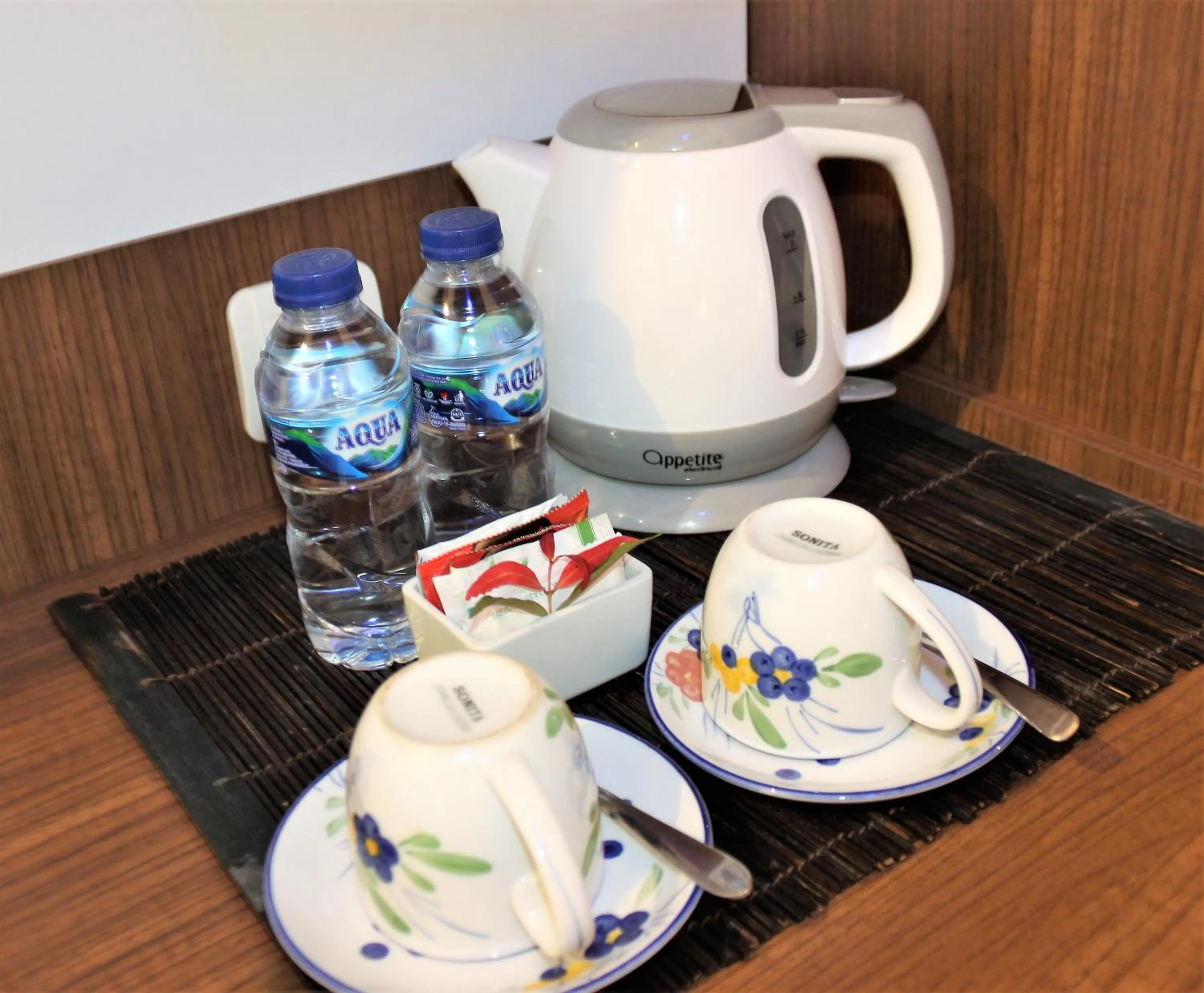 Kitchen or kitchenette in Nusa Sedayu Hotel By Ocean View