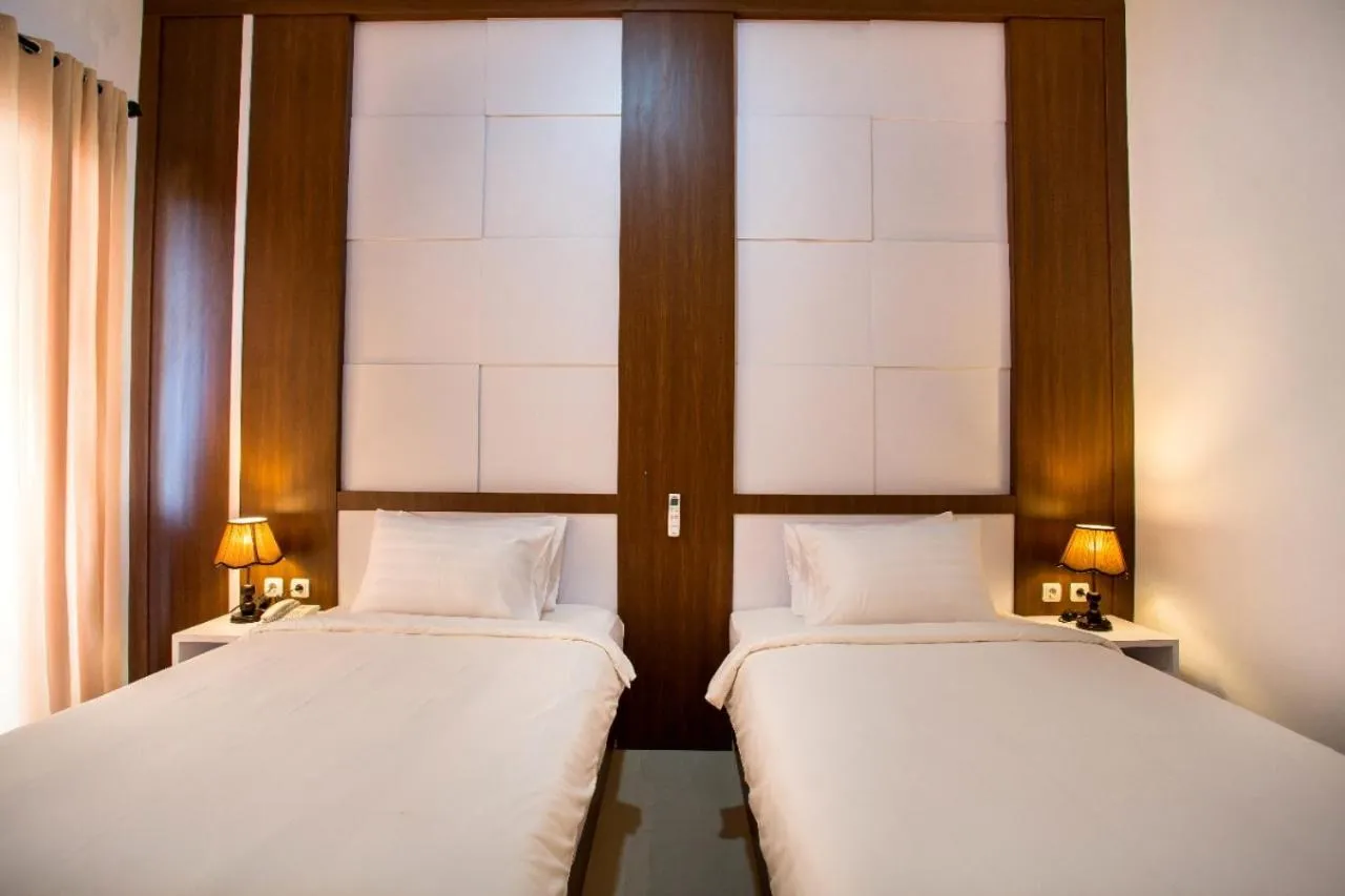 Bed in Nusa Sedayu Hotel By Ocean View