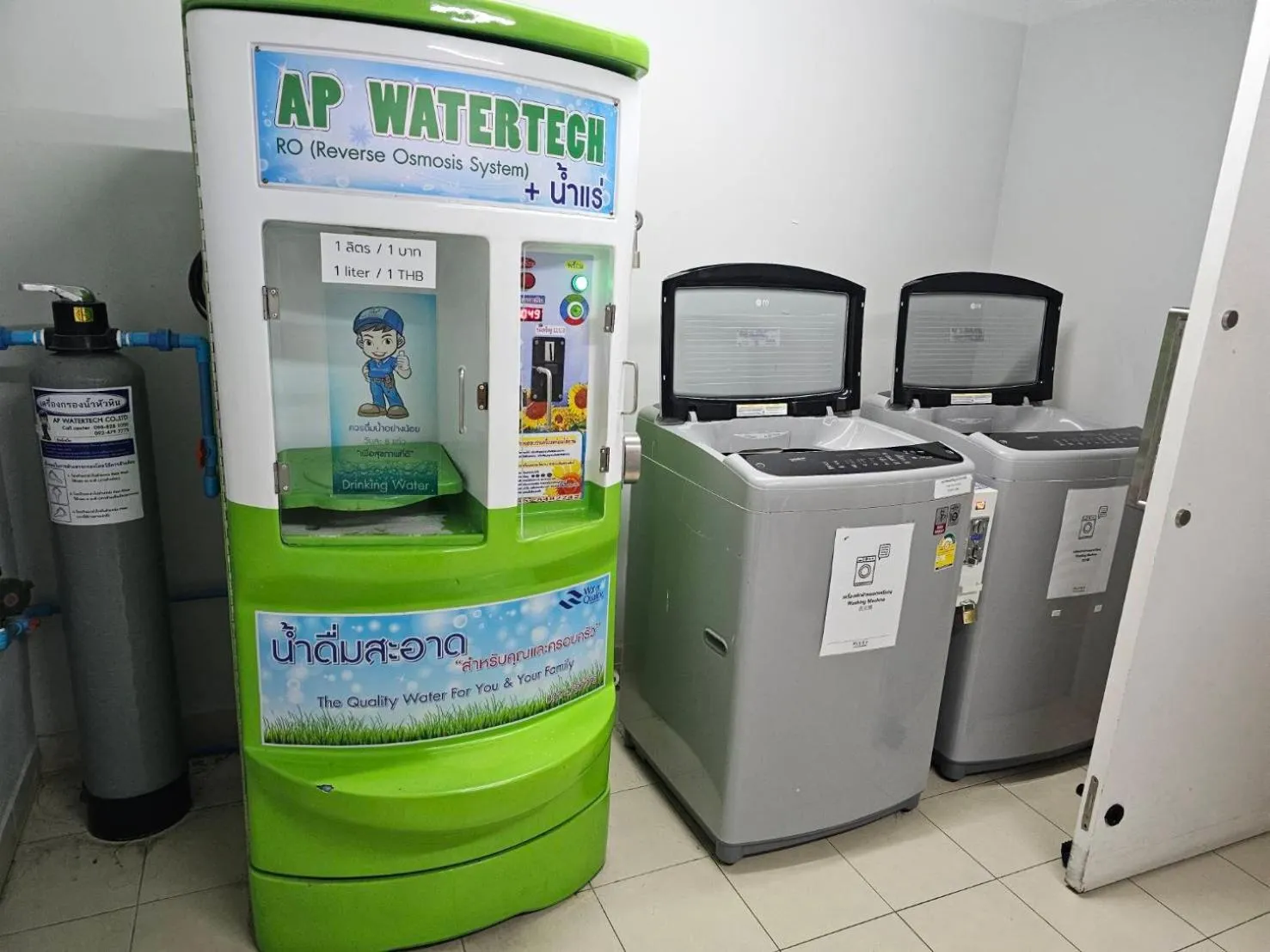 Facade/entrance in La Casita Huahin by Ying