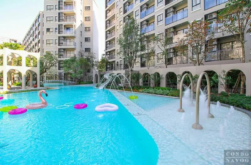 Pool view in La Casita Huahin by Ying