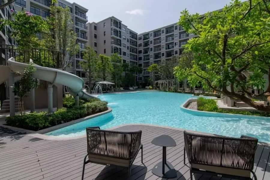 Property building in La Casita Huahin by Ying