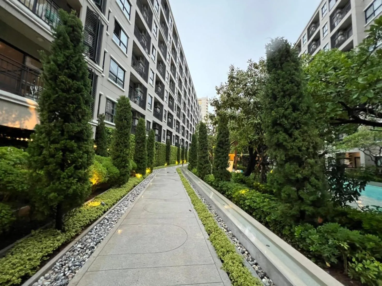 Property building in La Casita Huahin by Ying