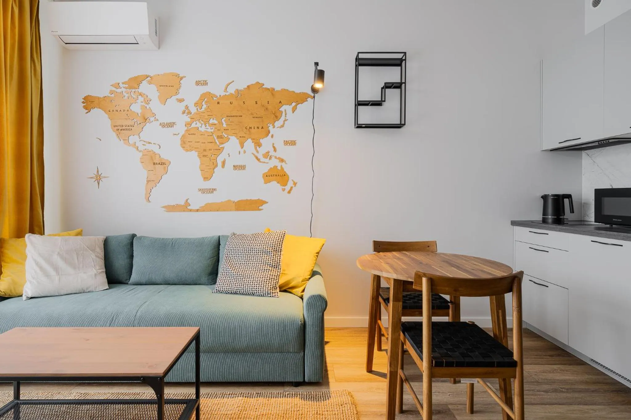 Living room in RentPlanet - Apartamenty Zarembowicza