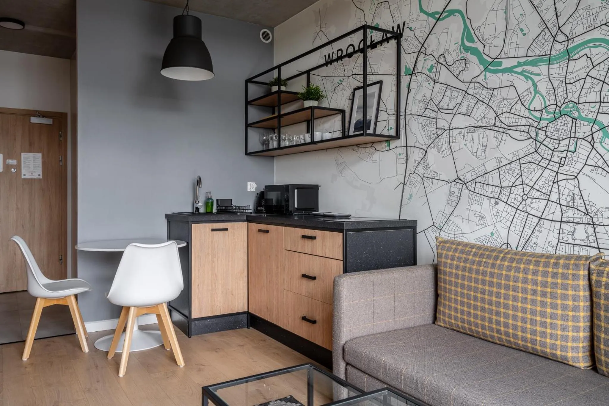 Kitchen or kitchenette in RentPlanet - Apartamenty Zarembowicza